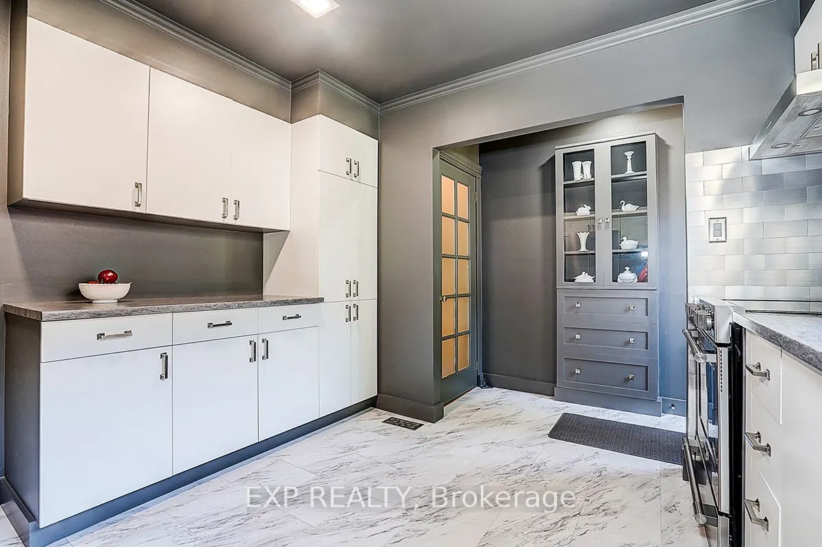 62 Kempsell Crescent