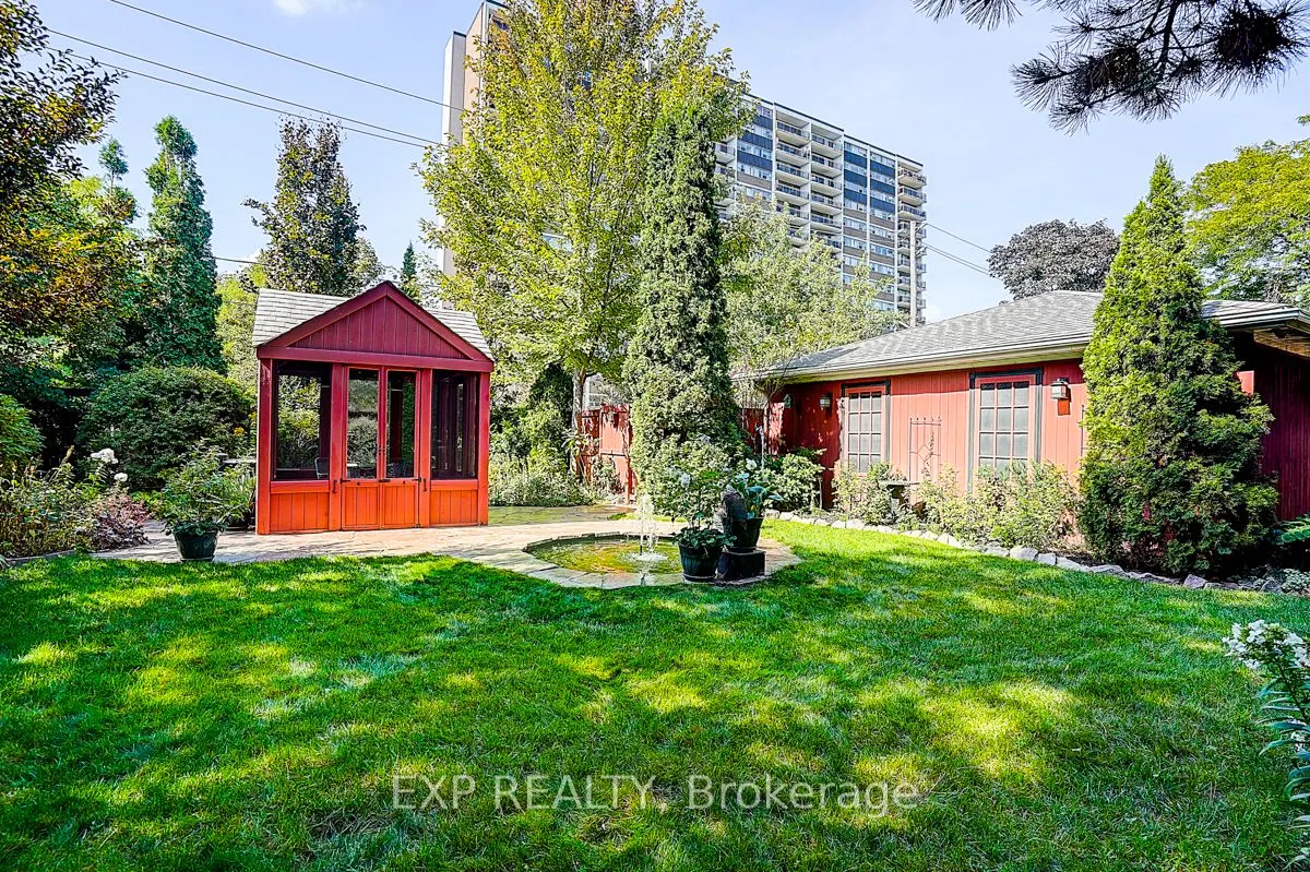 62 Kempsell Crescent