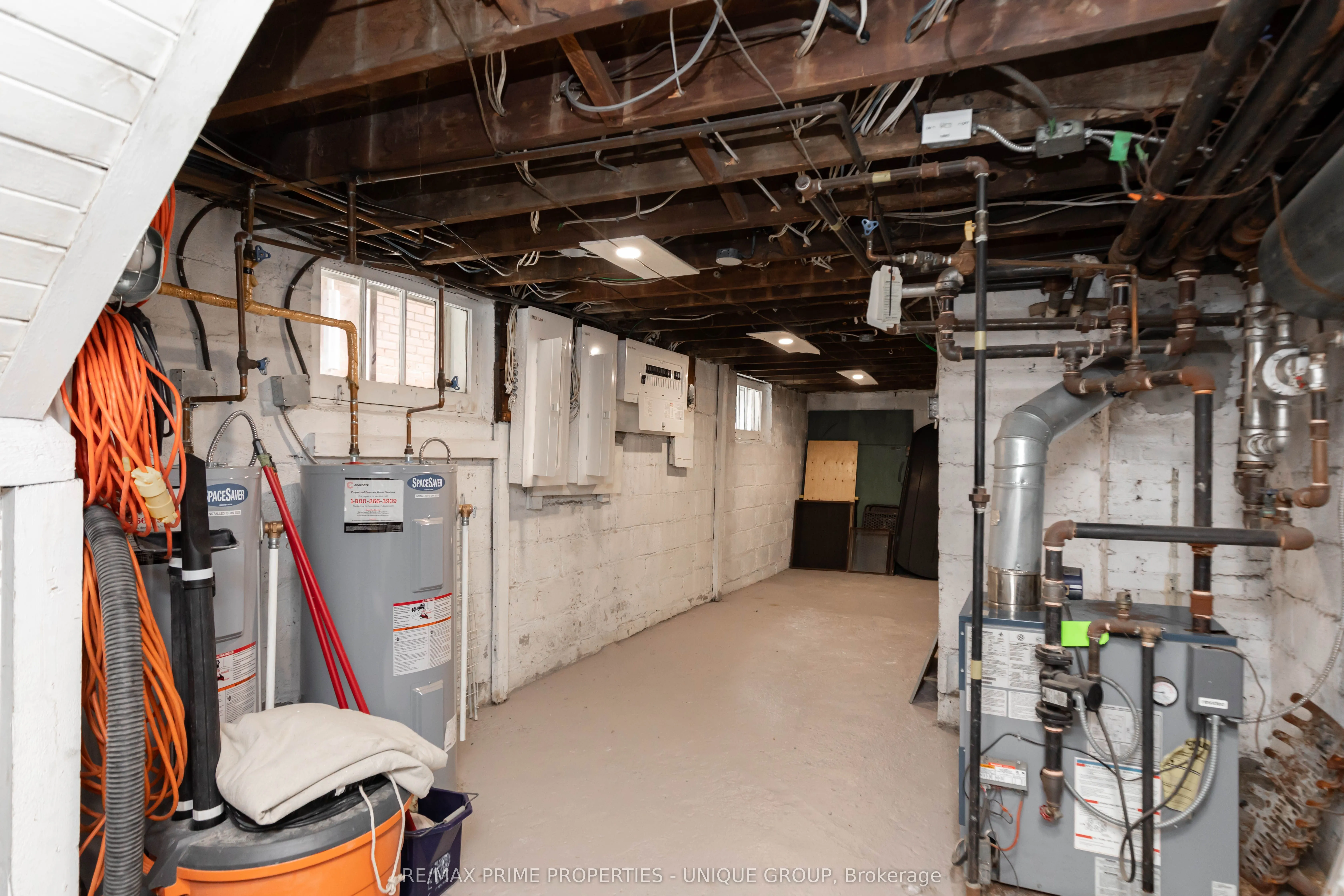 66 Burnaby Boulevard