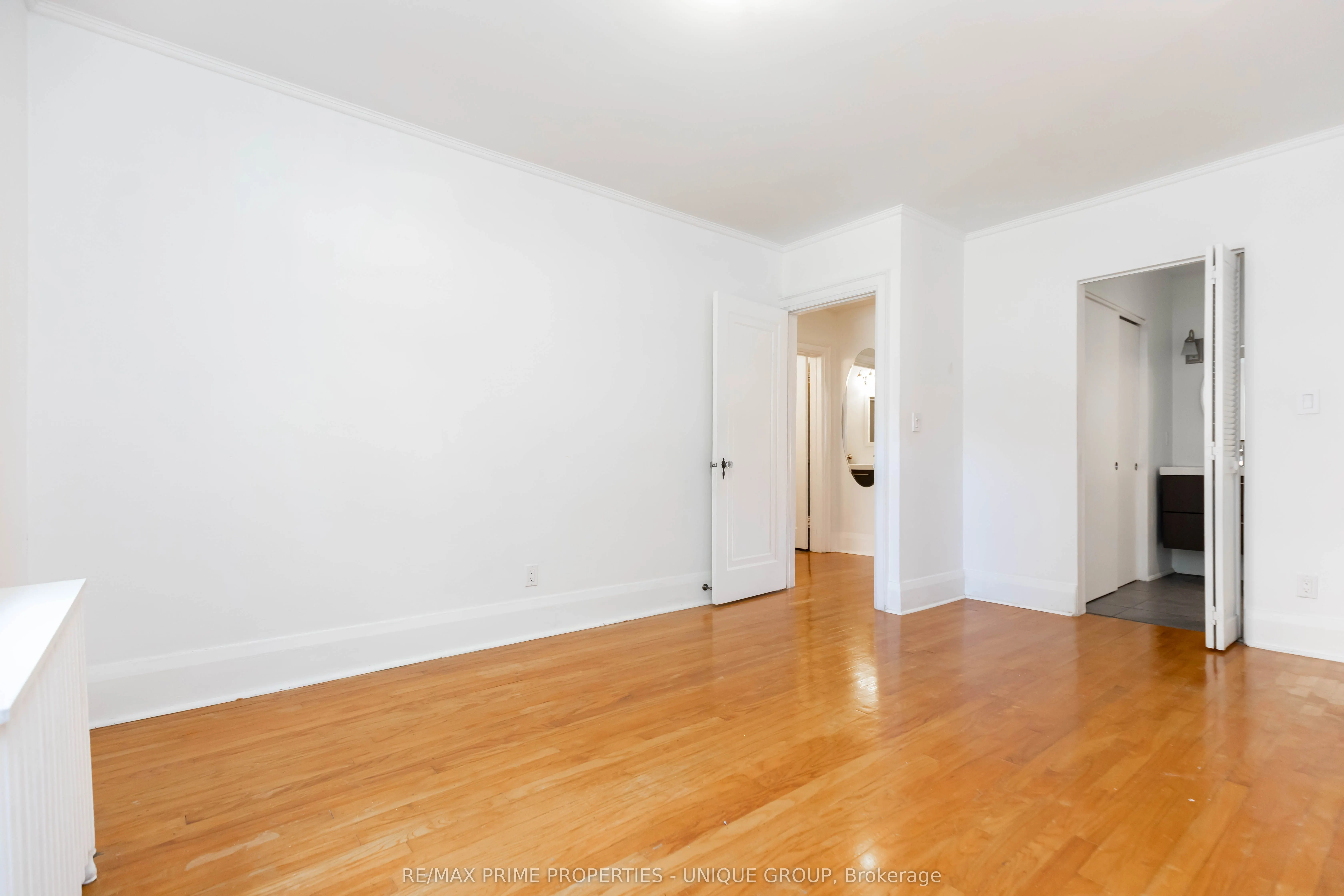 66 Burnaby Boulevard