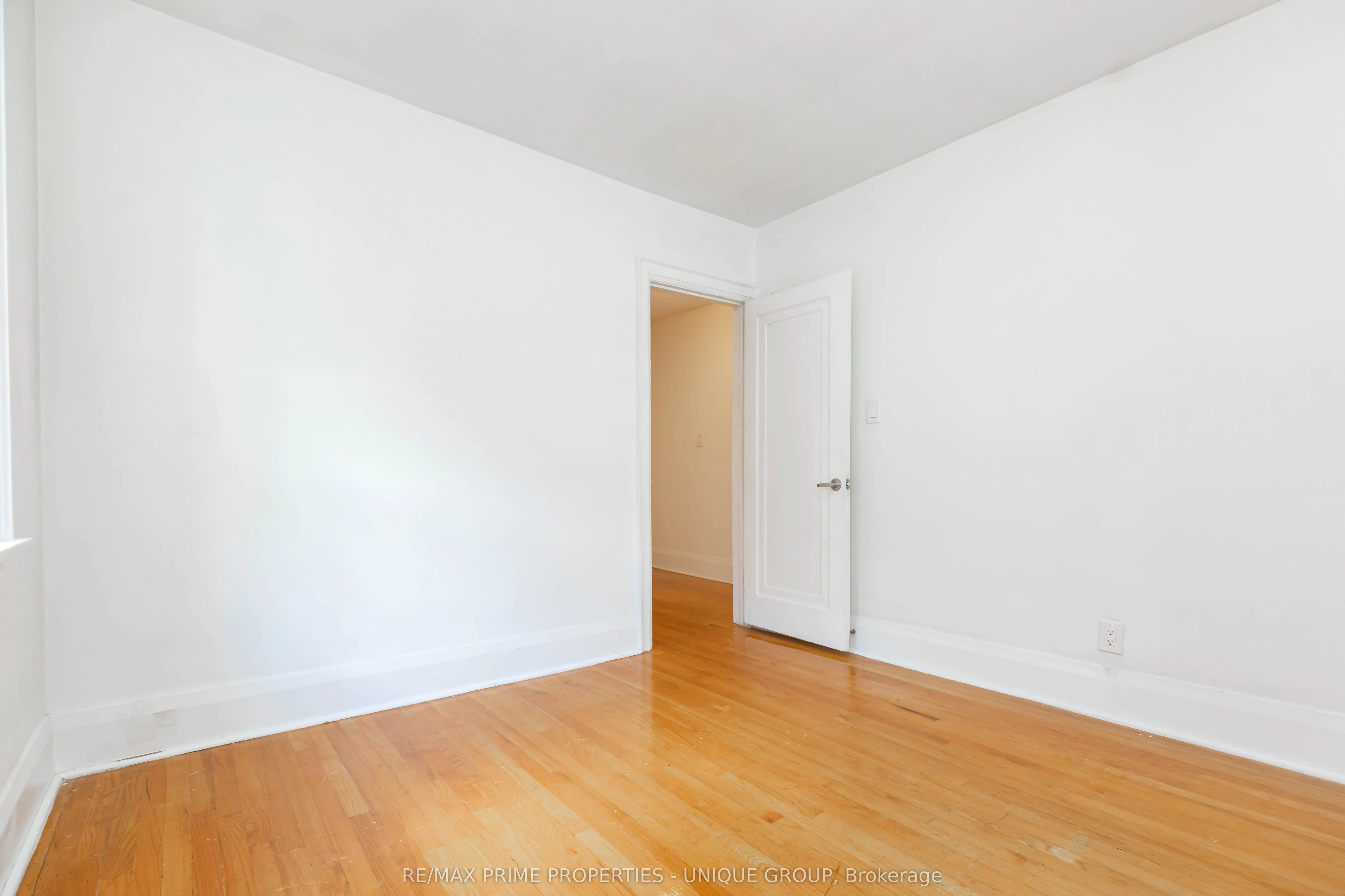 66 Burnaby Boulevard