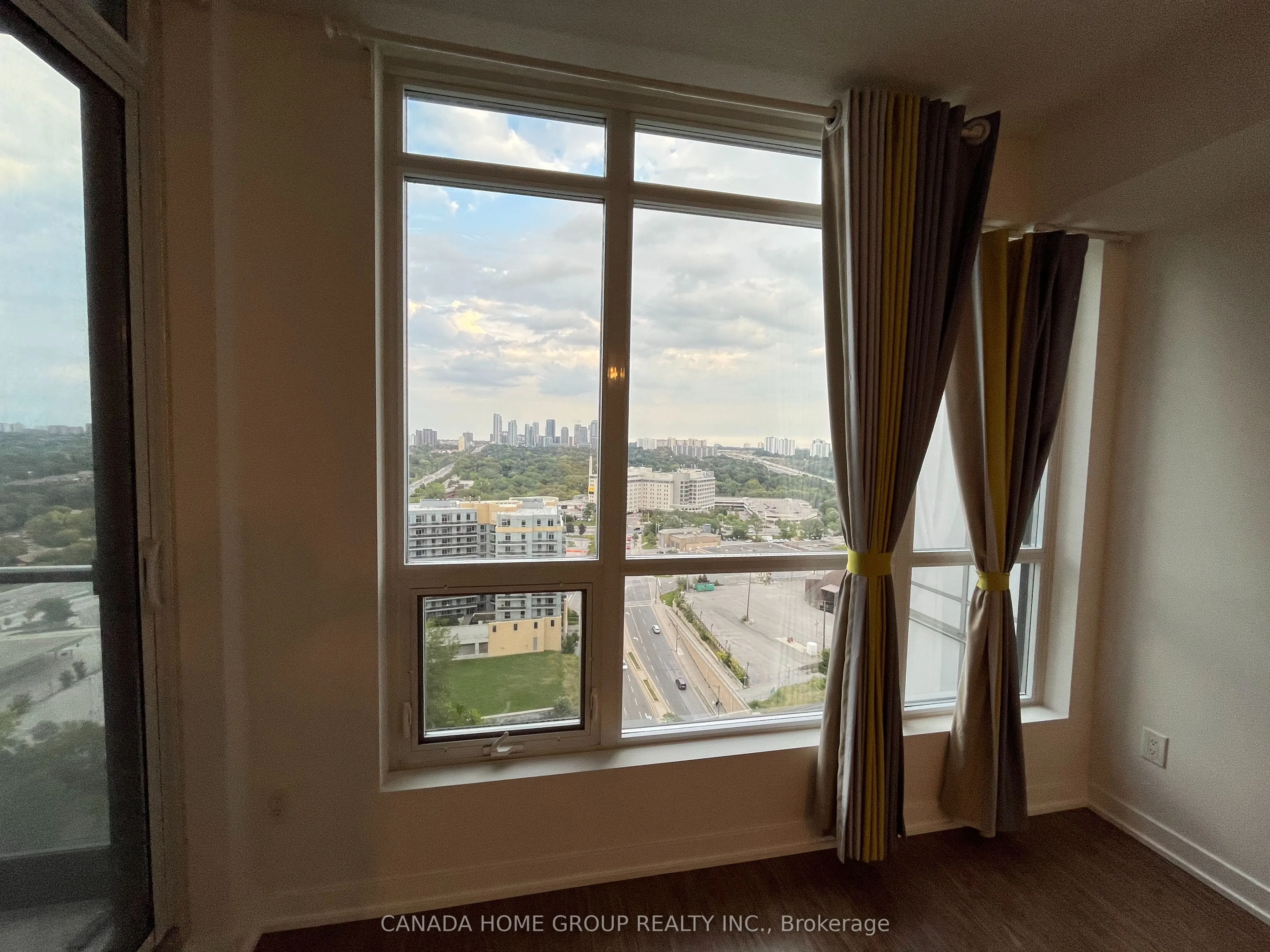 29 Singer Court, #2110