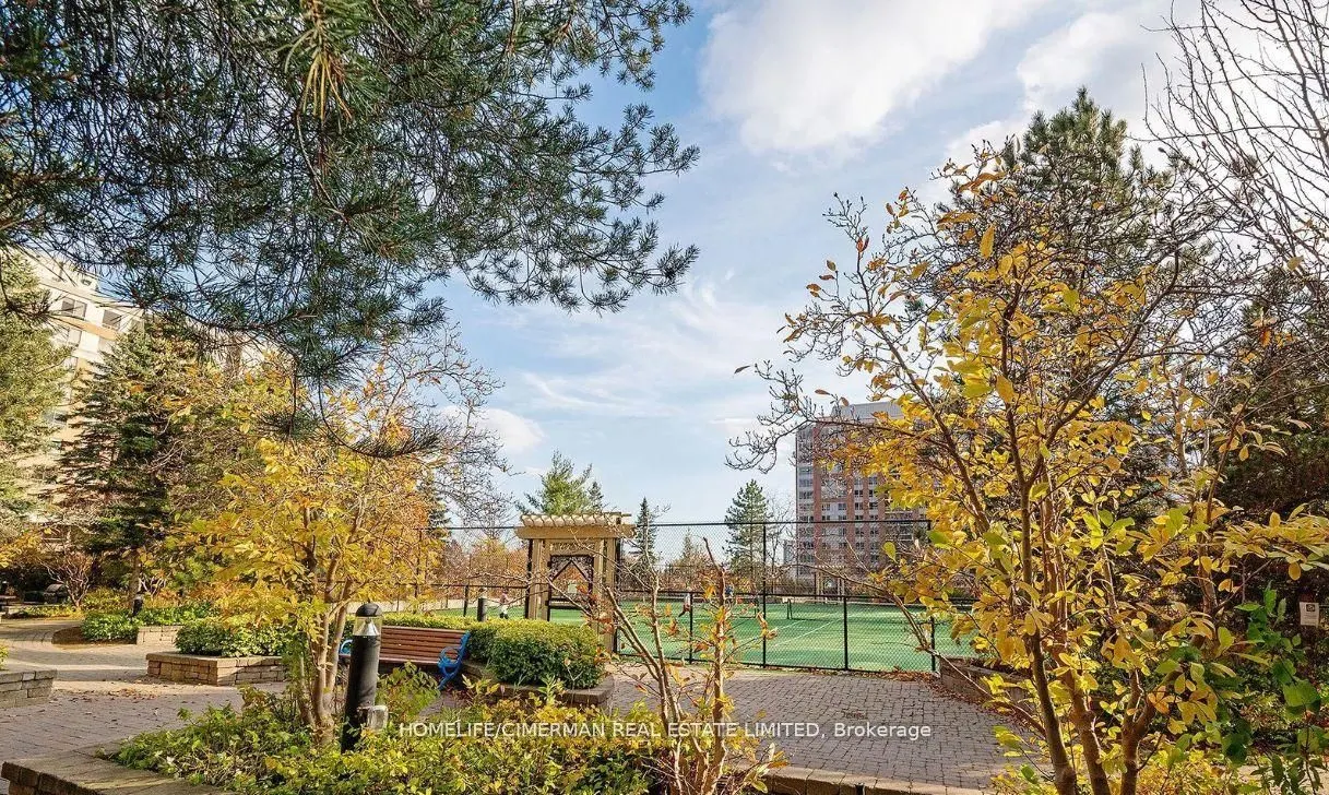 15 Northtown Way, #1327