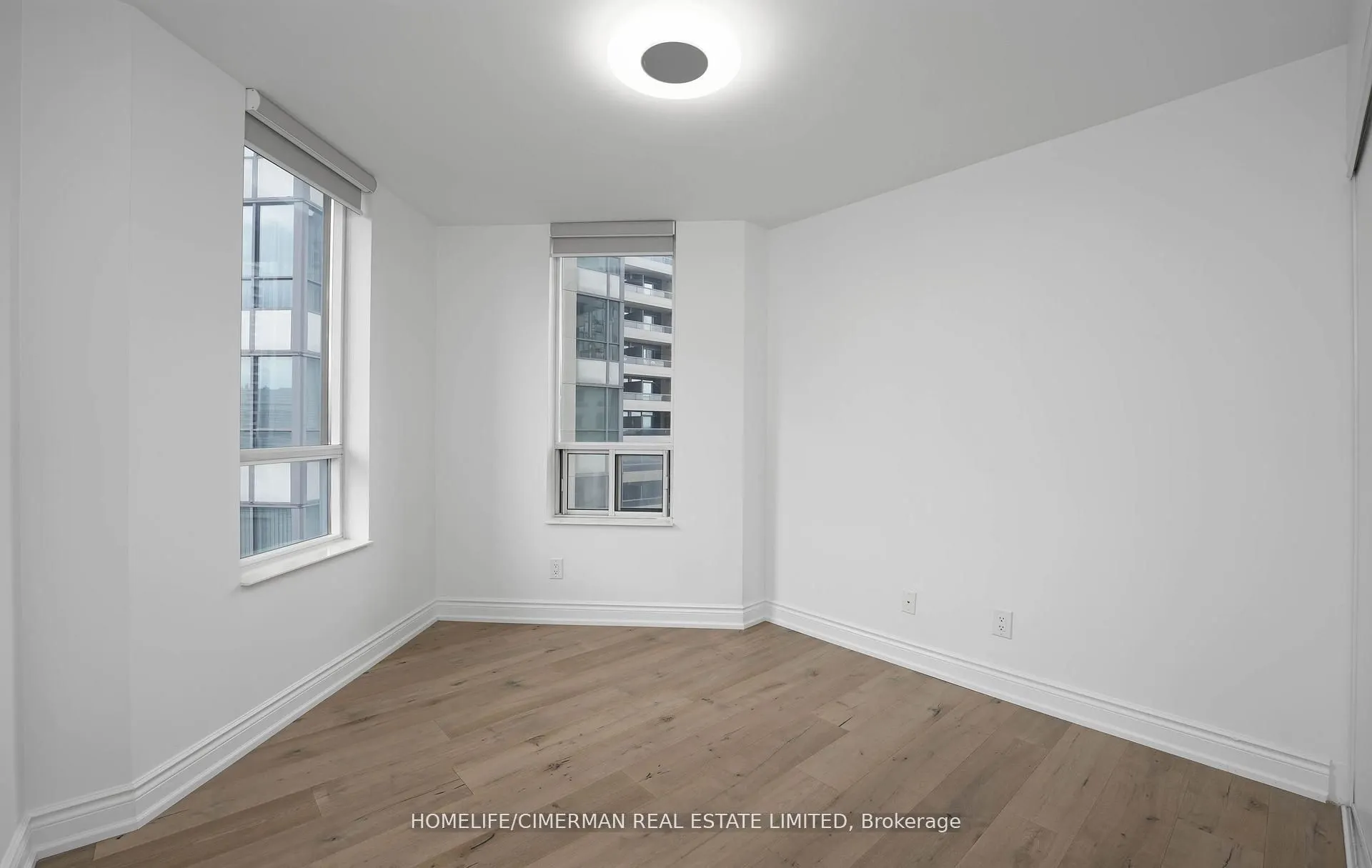 15 Northtown Way, #1327