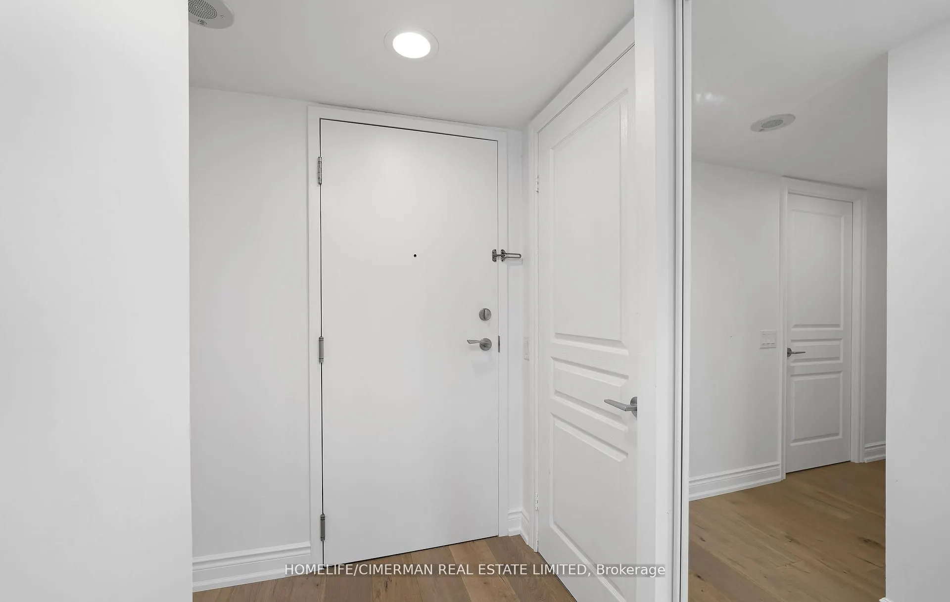 15 Northtown Way, #1327