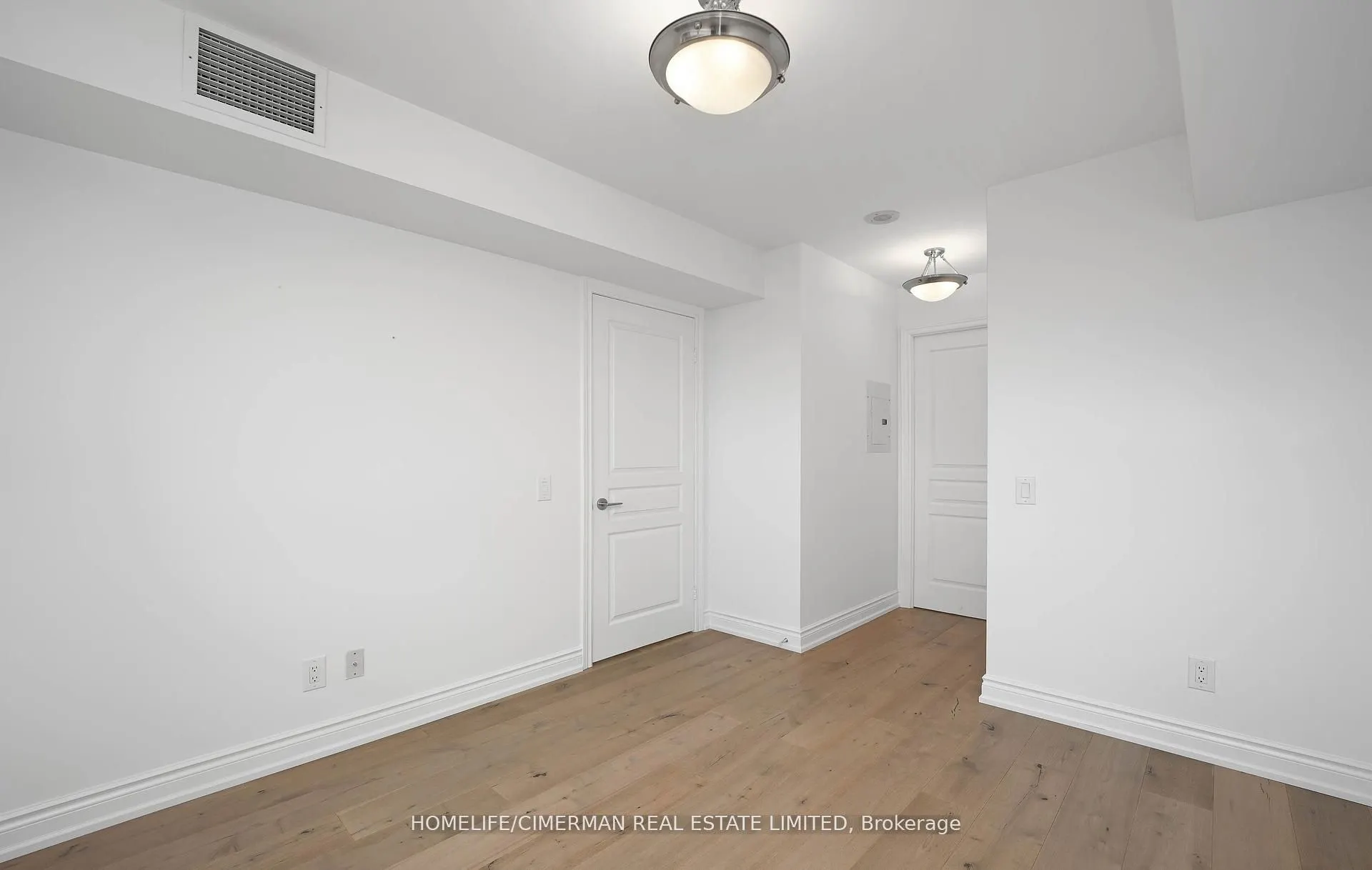 15 Northtown Way, #1327