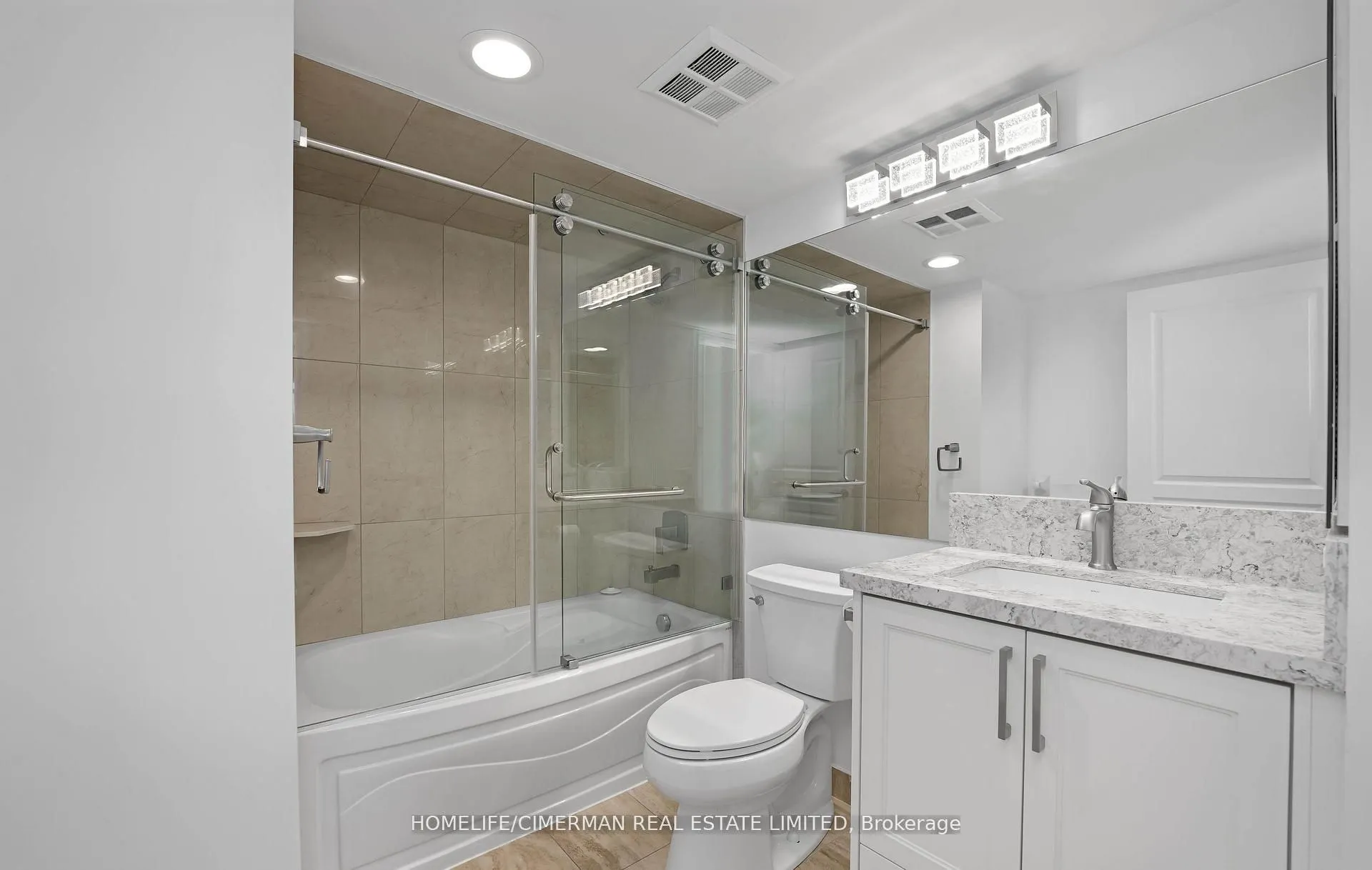 15 Northtown Way, #1327