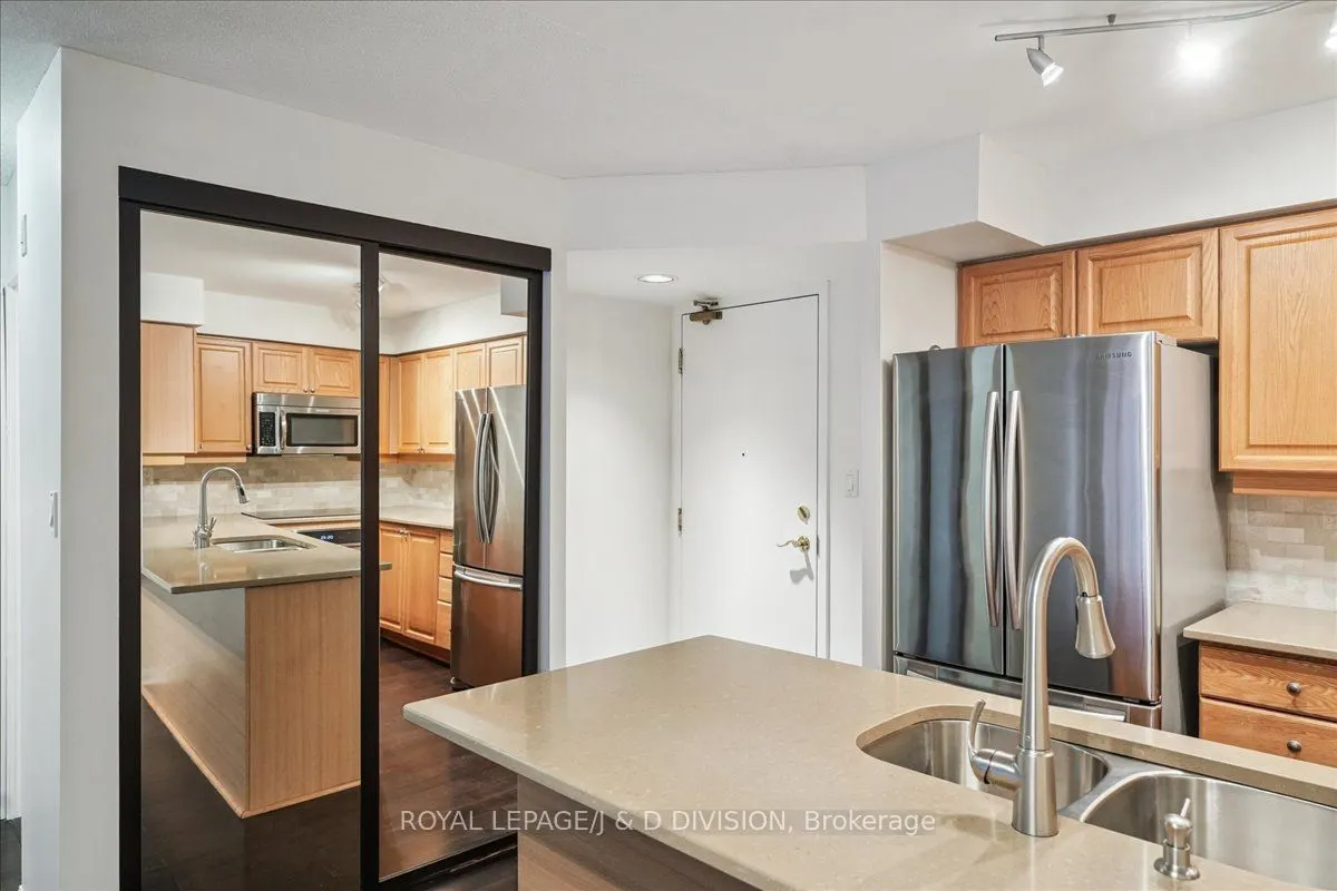 188 Redpath Avenue, #501