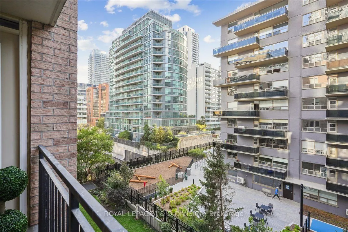 188 Redpath Avenue, #501
