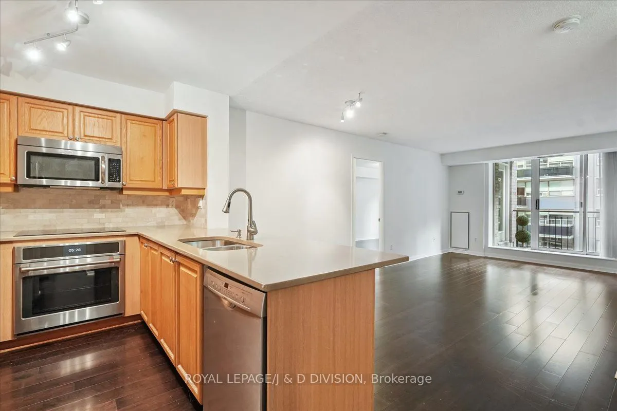 188 Redpath Avenue, #501