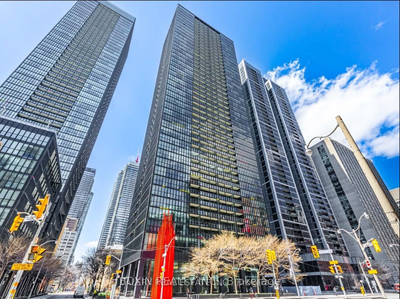 110 Charles Street E, #1707