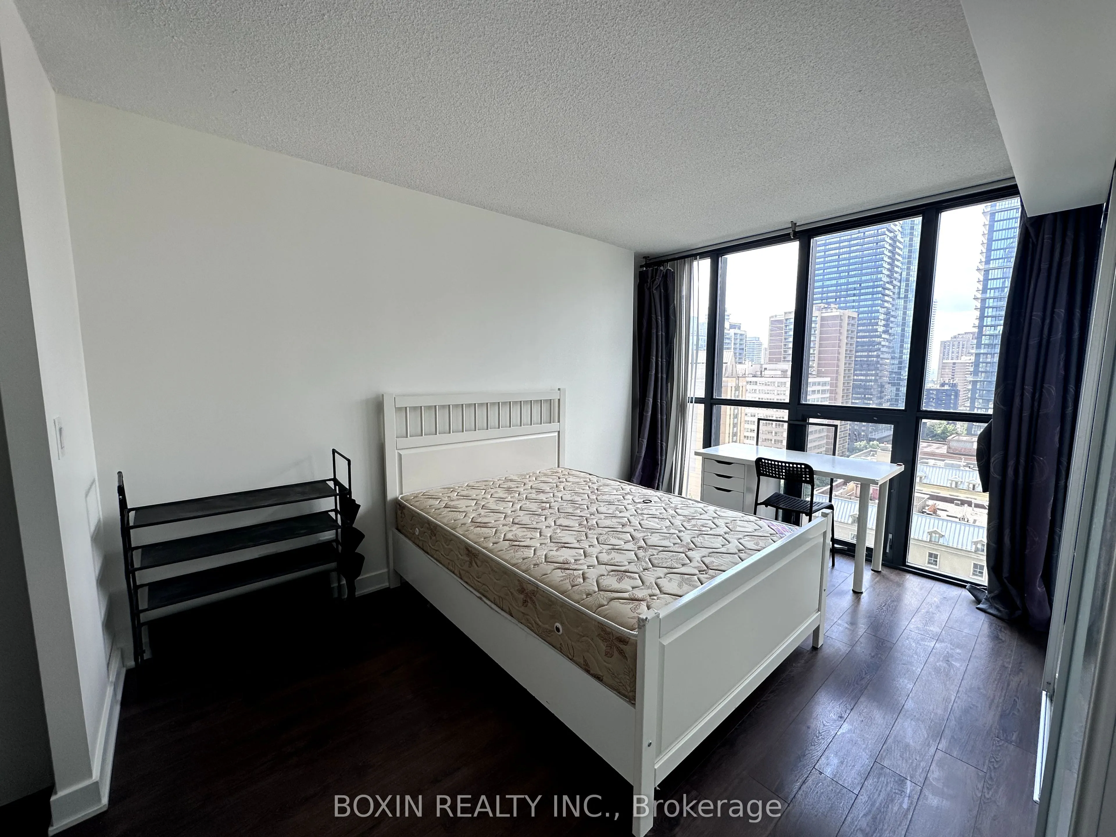 110 Charles Street E, #7