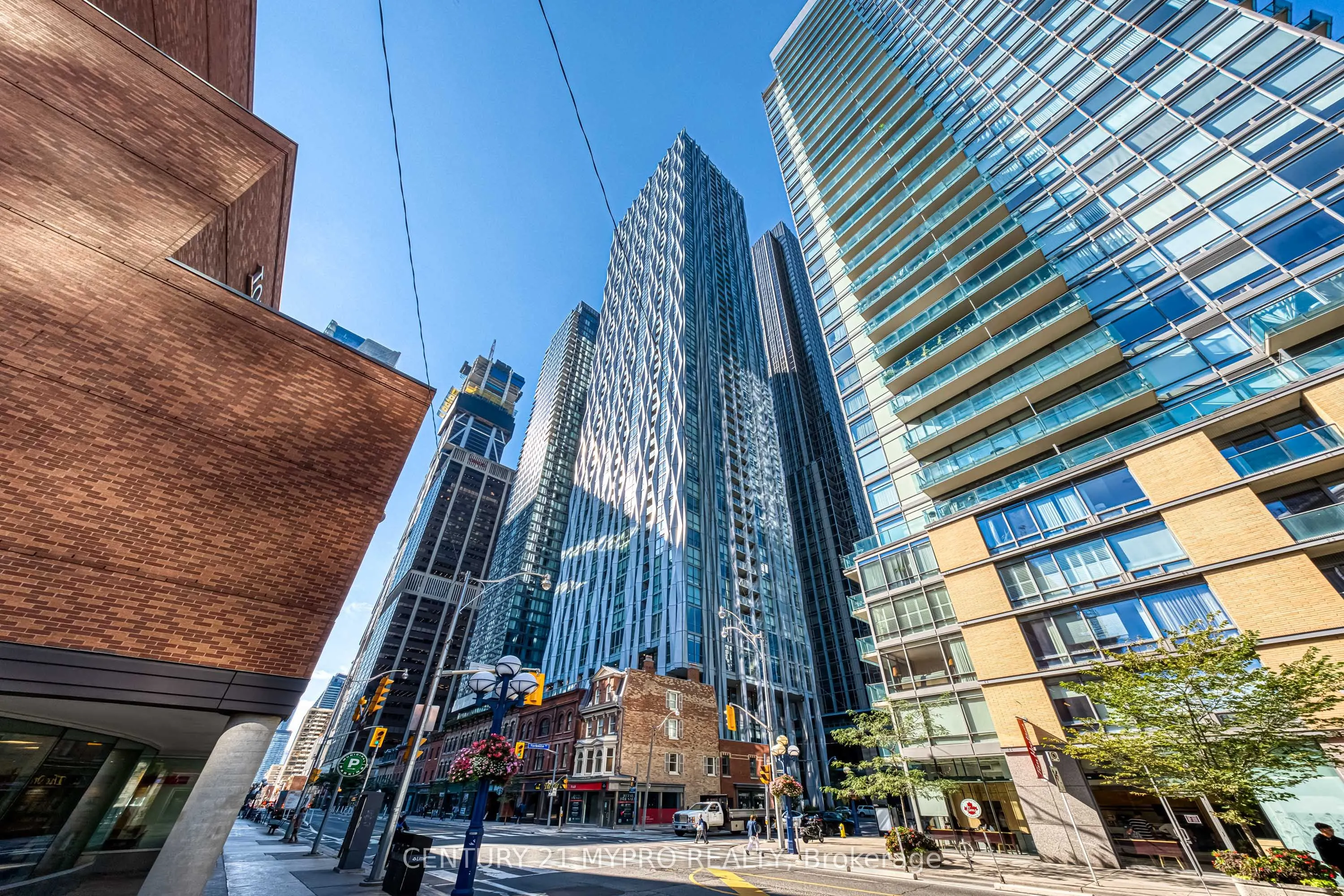 1 Yorkville Avenue, #3603