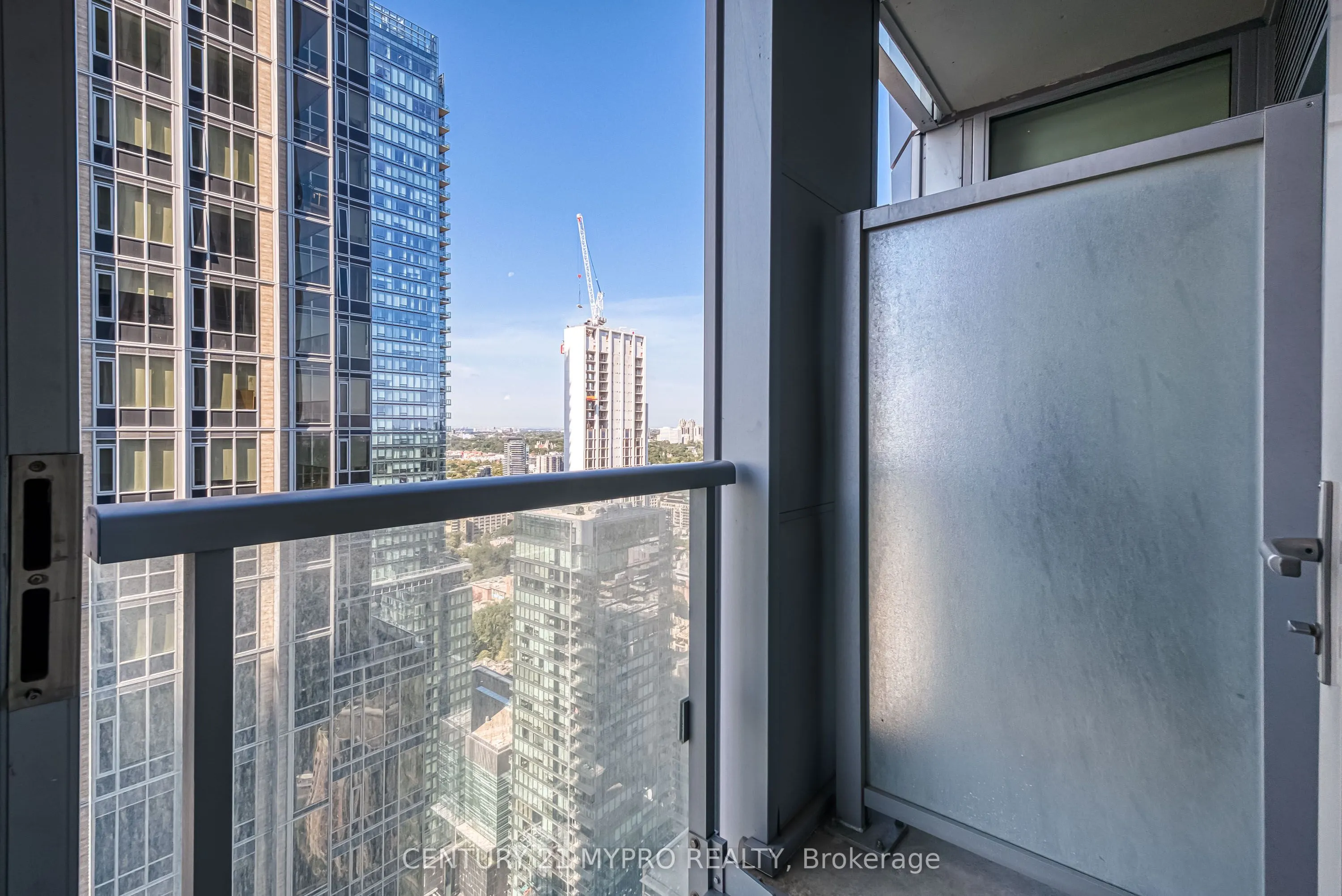 1 Yorkville Avenue, #3603
