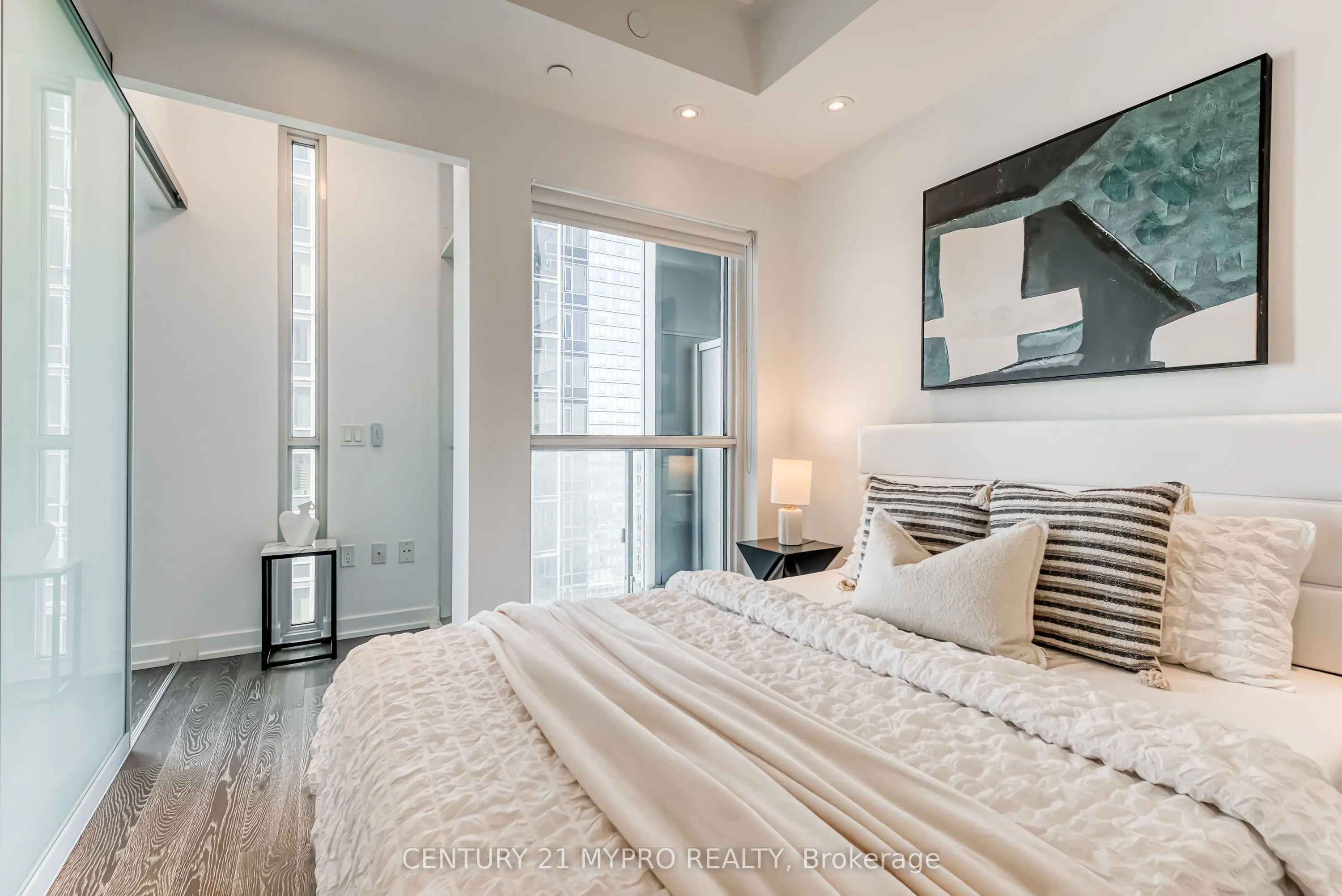 1 Yorkville Avenue, #3603