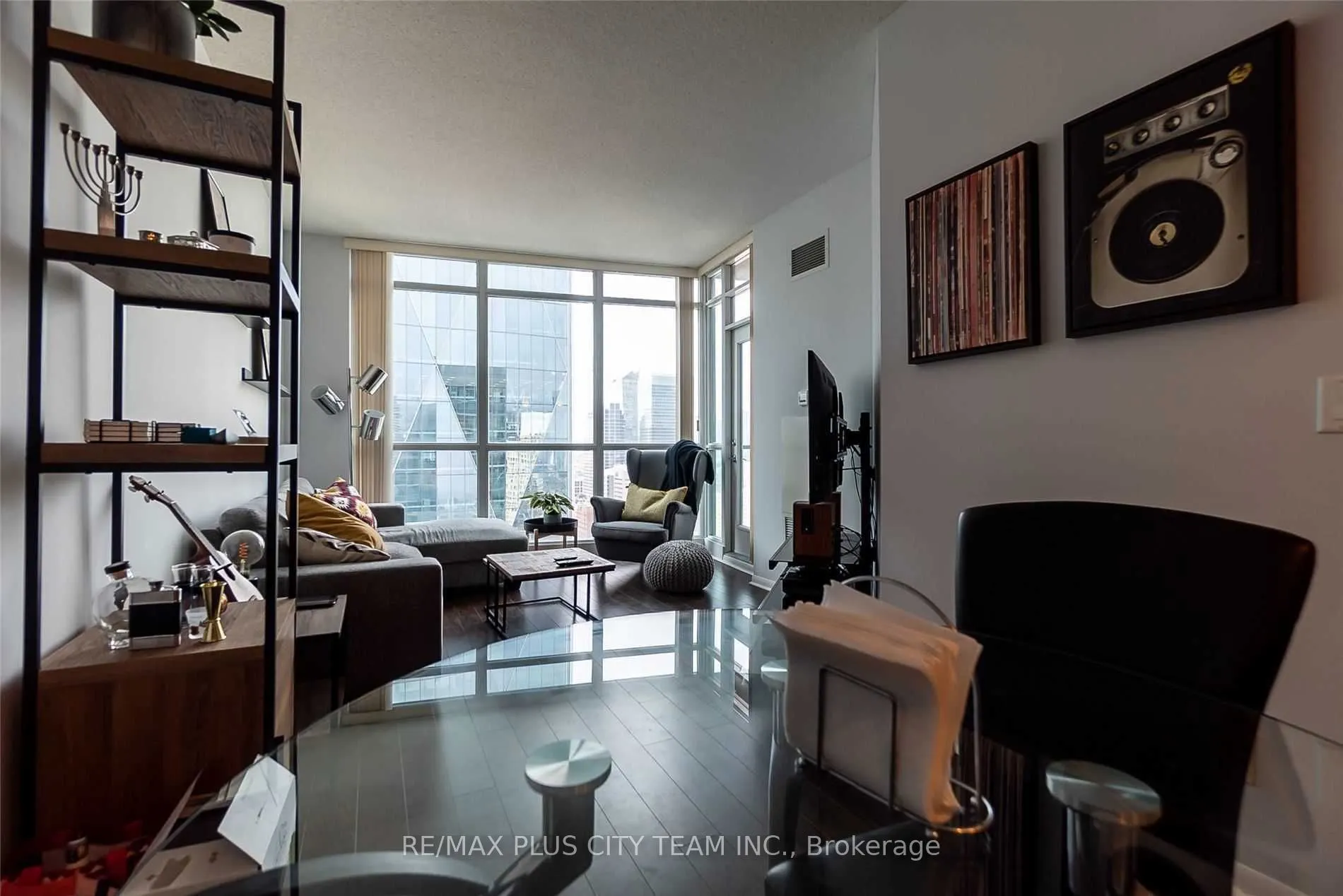 18 Yonge Street, #3702