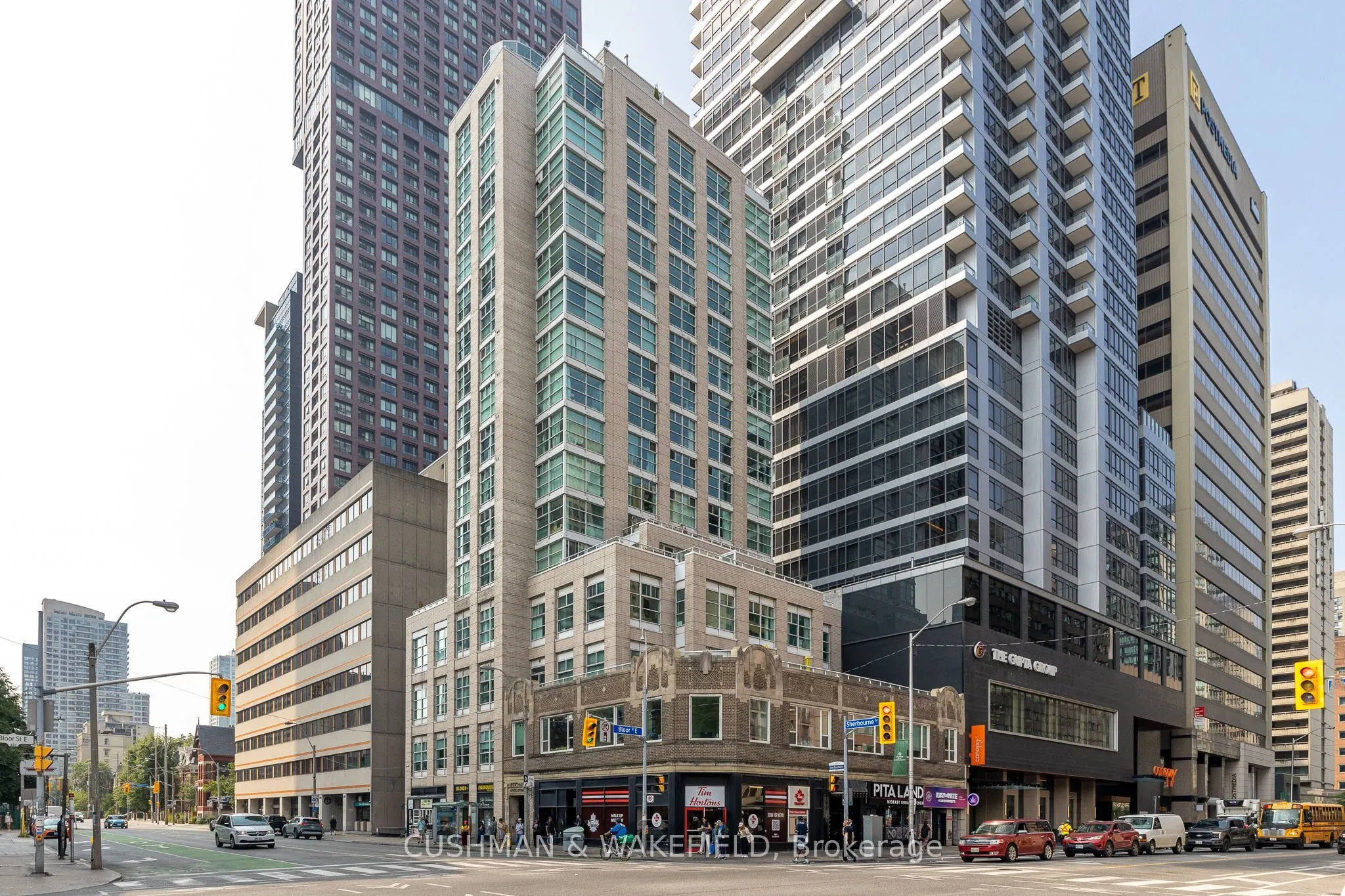 421 Bloor Street E, #204