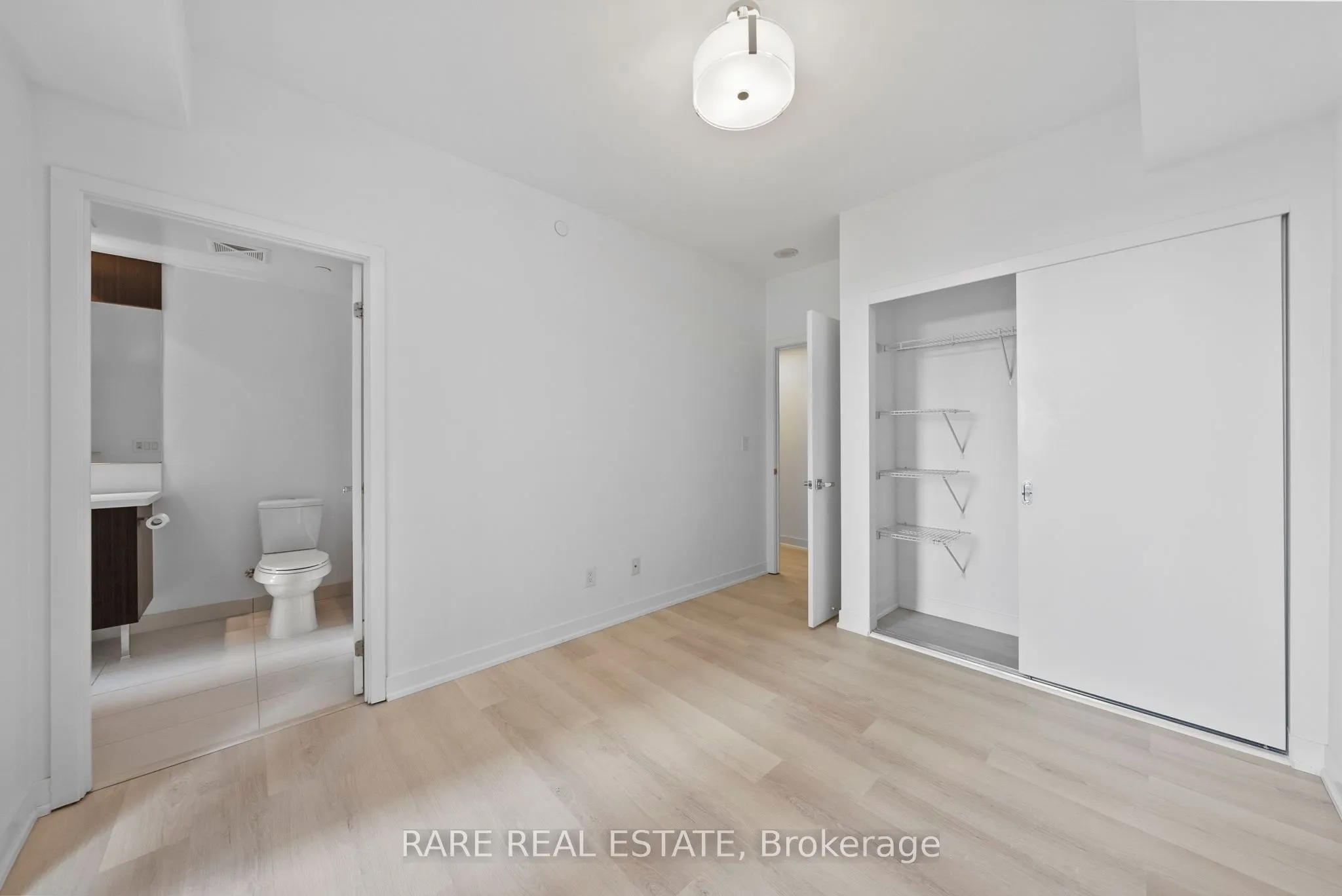 21 Widmer Street, #1602