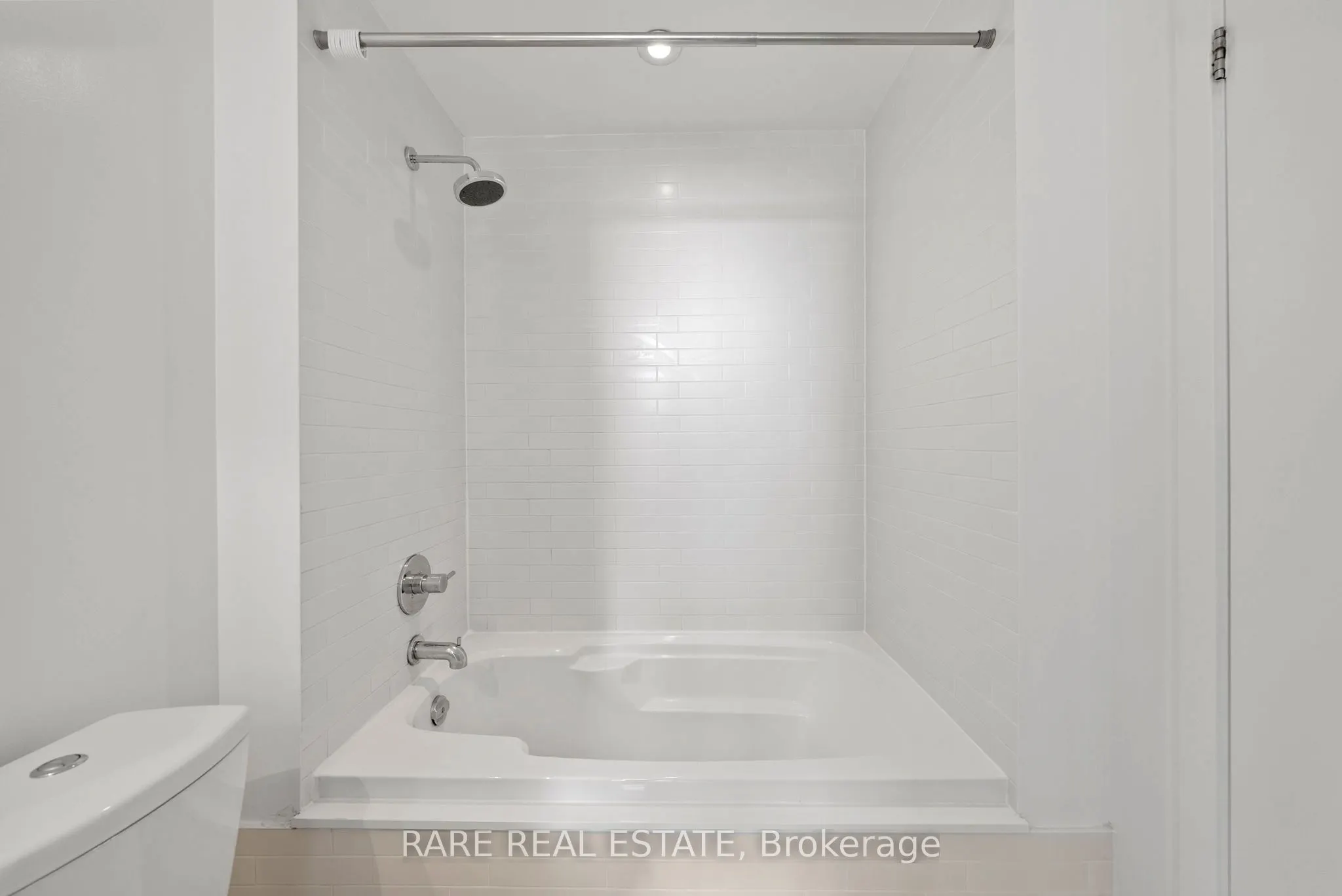 21 Widmer Street, #1602
