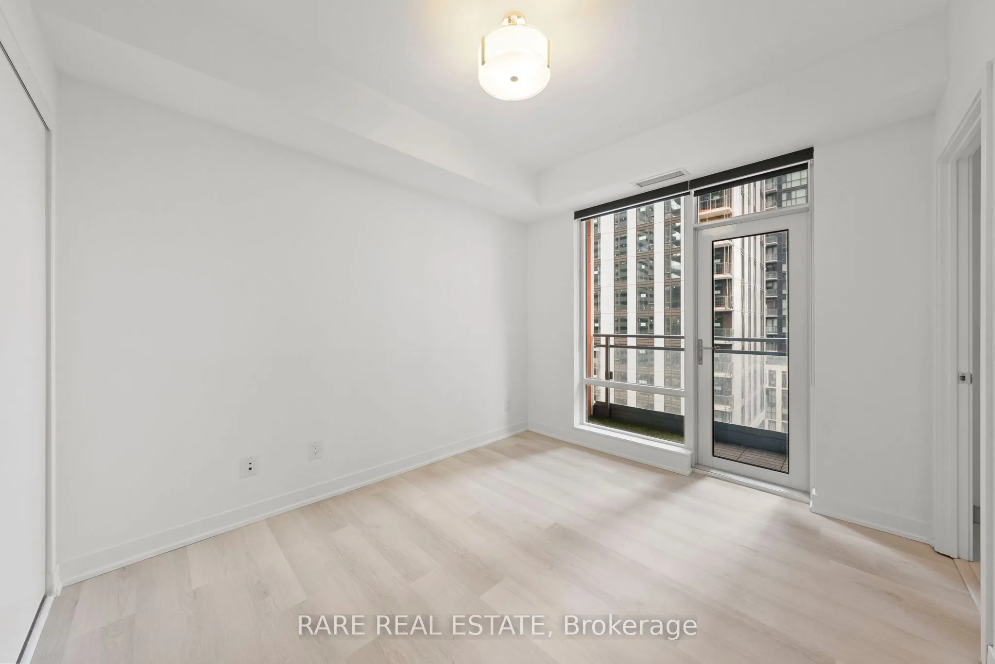 21 Widmer Street, #1602