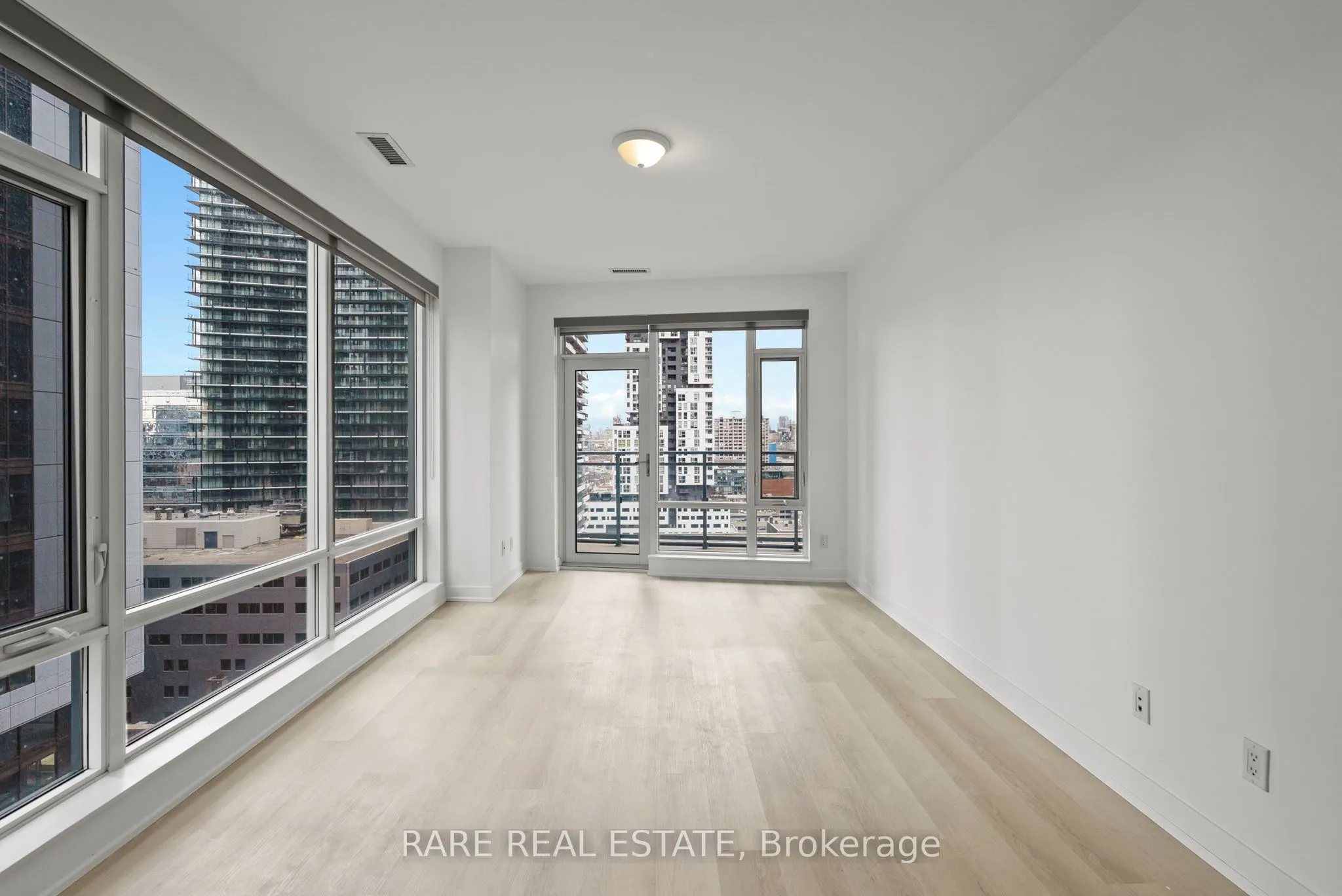 21 Widmer Street, #1602