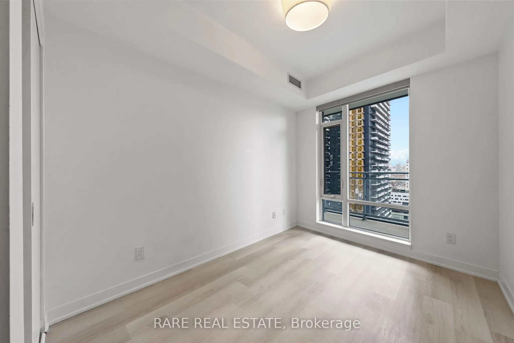 21 Widmer Street, #1602