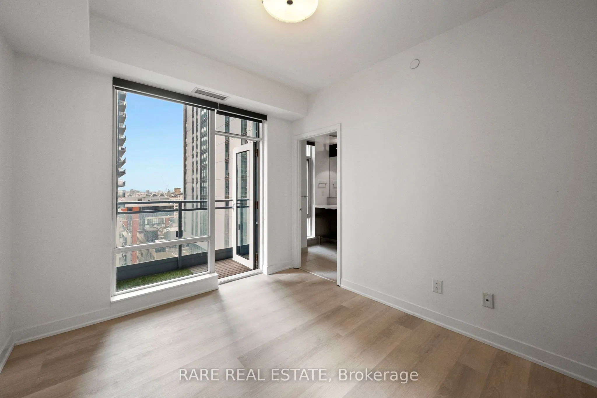 21 Widmer Street, #1602