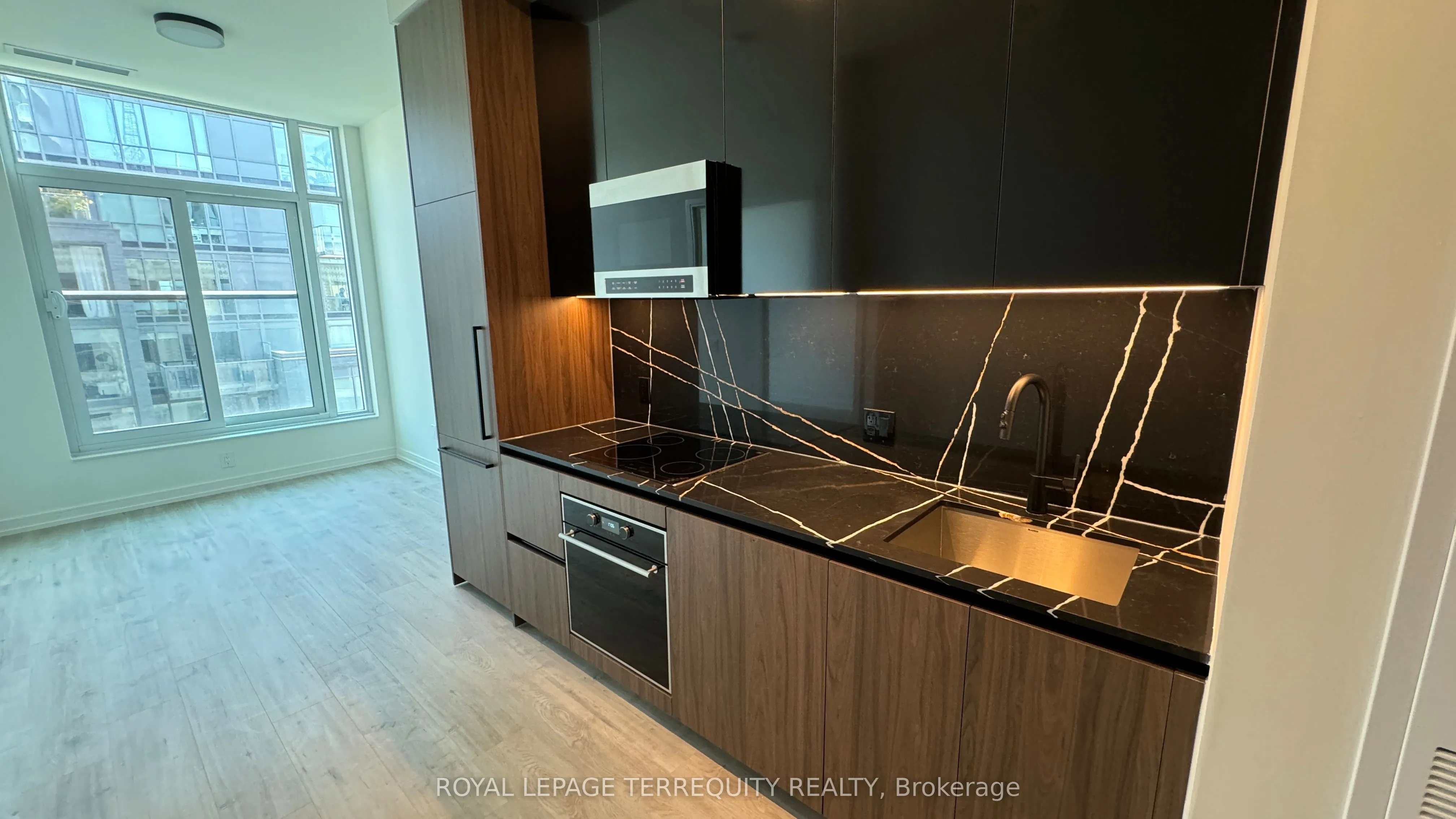 425 Front Street E, #608