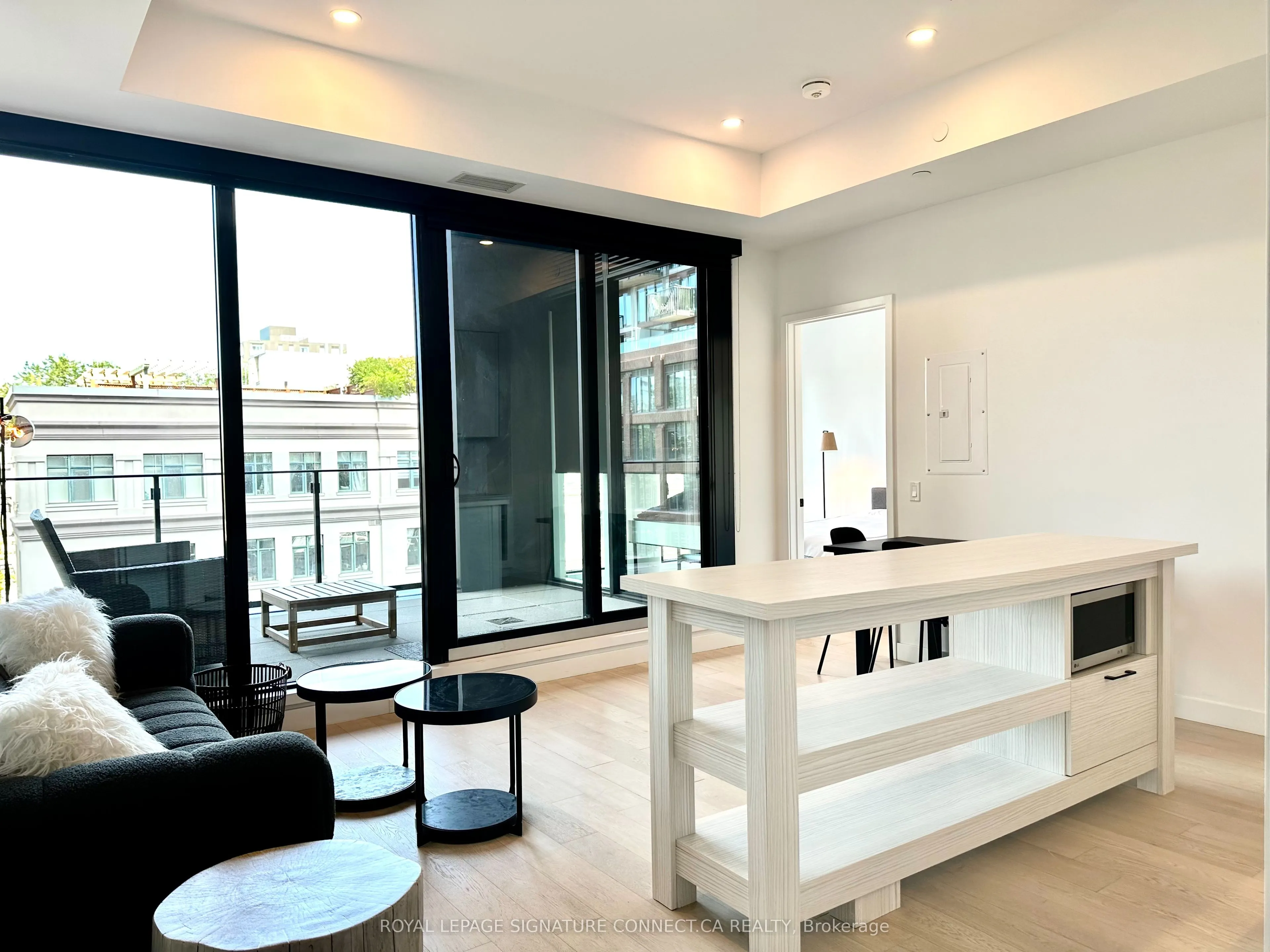 505 Richmond Street W, #415