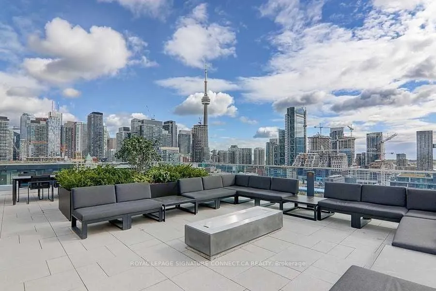 505 Richmond Street W, #415