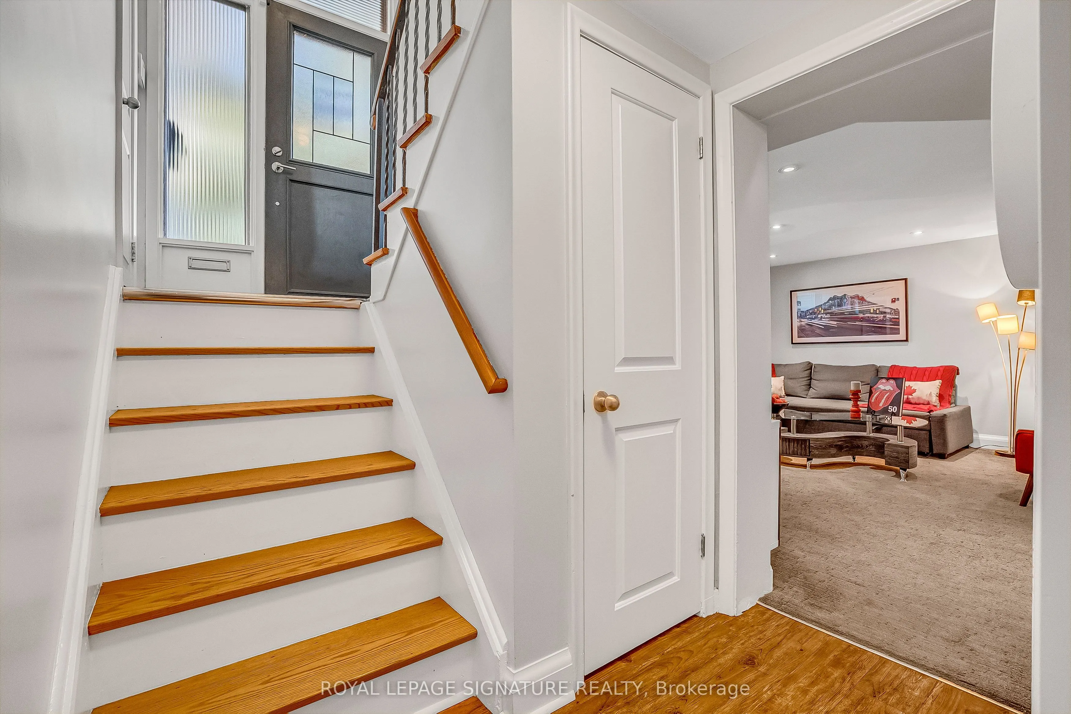 19 Caronport Crescent