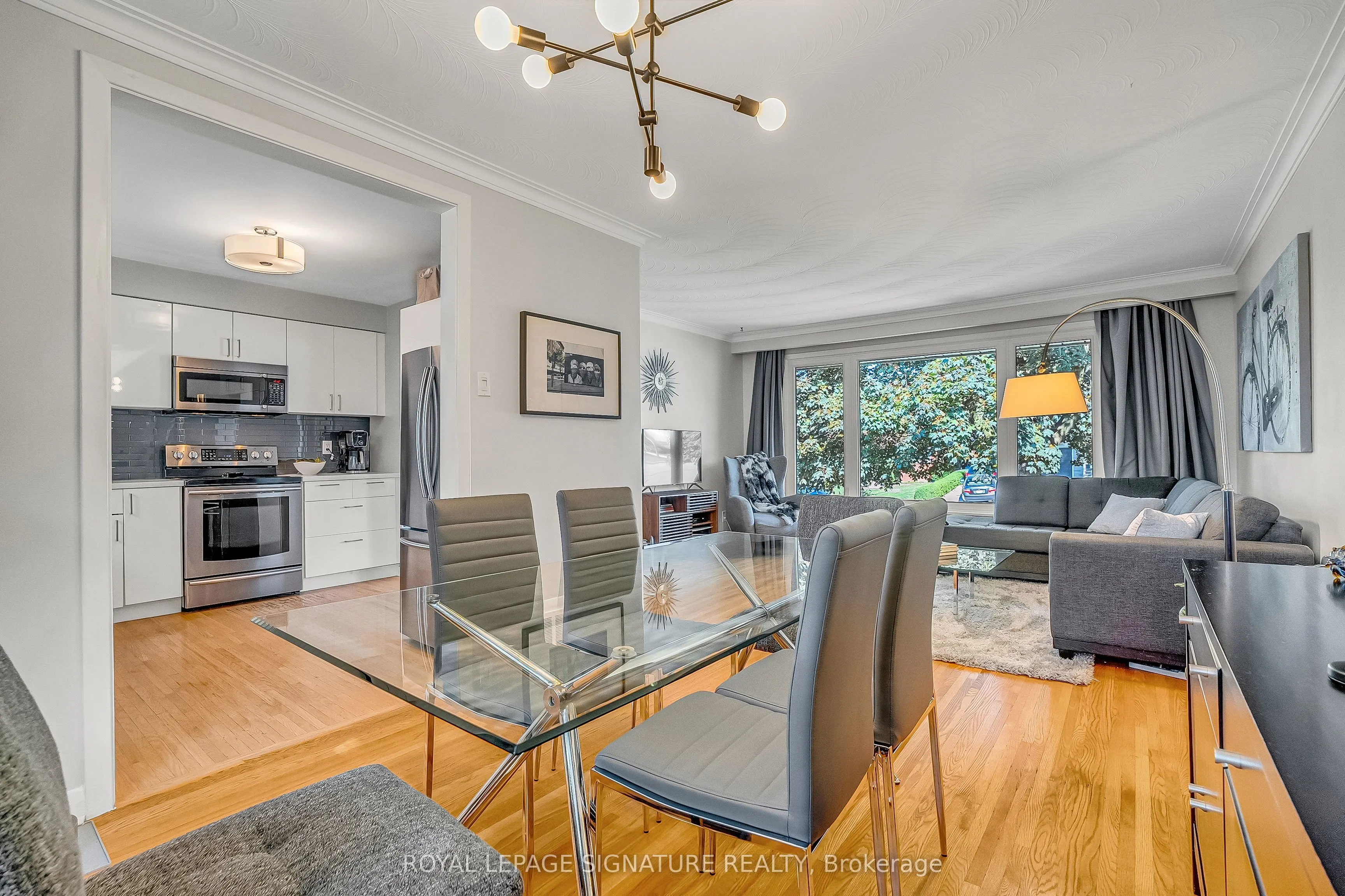 19 Caronport Crescent