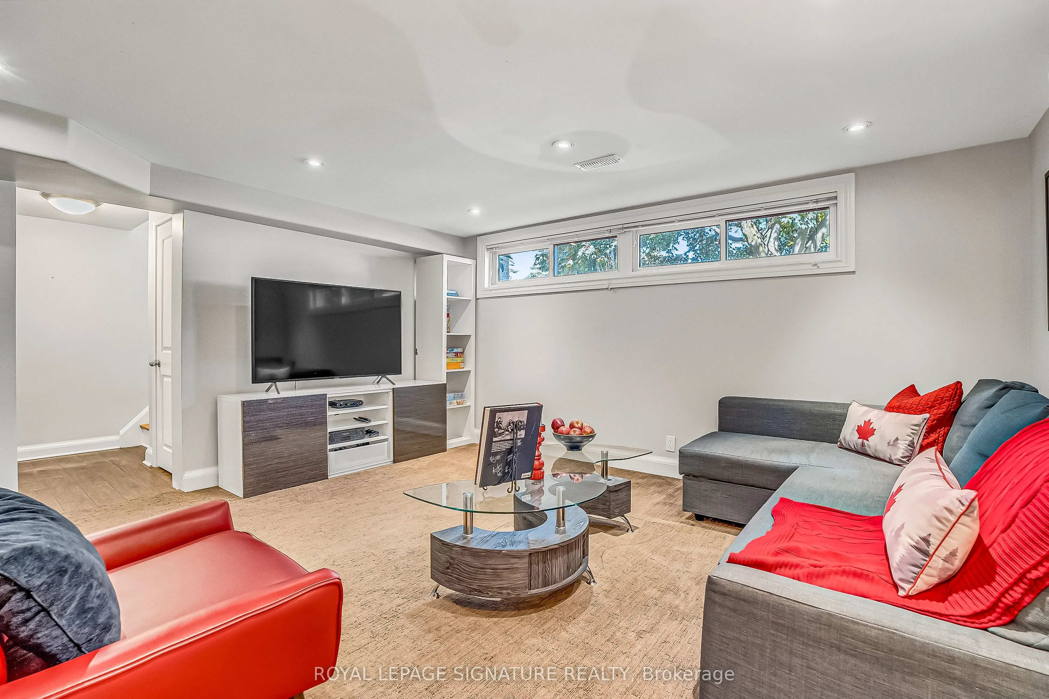 19 Caronport Crescent