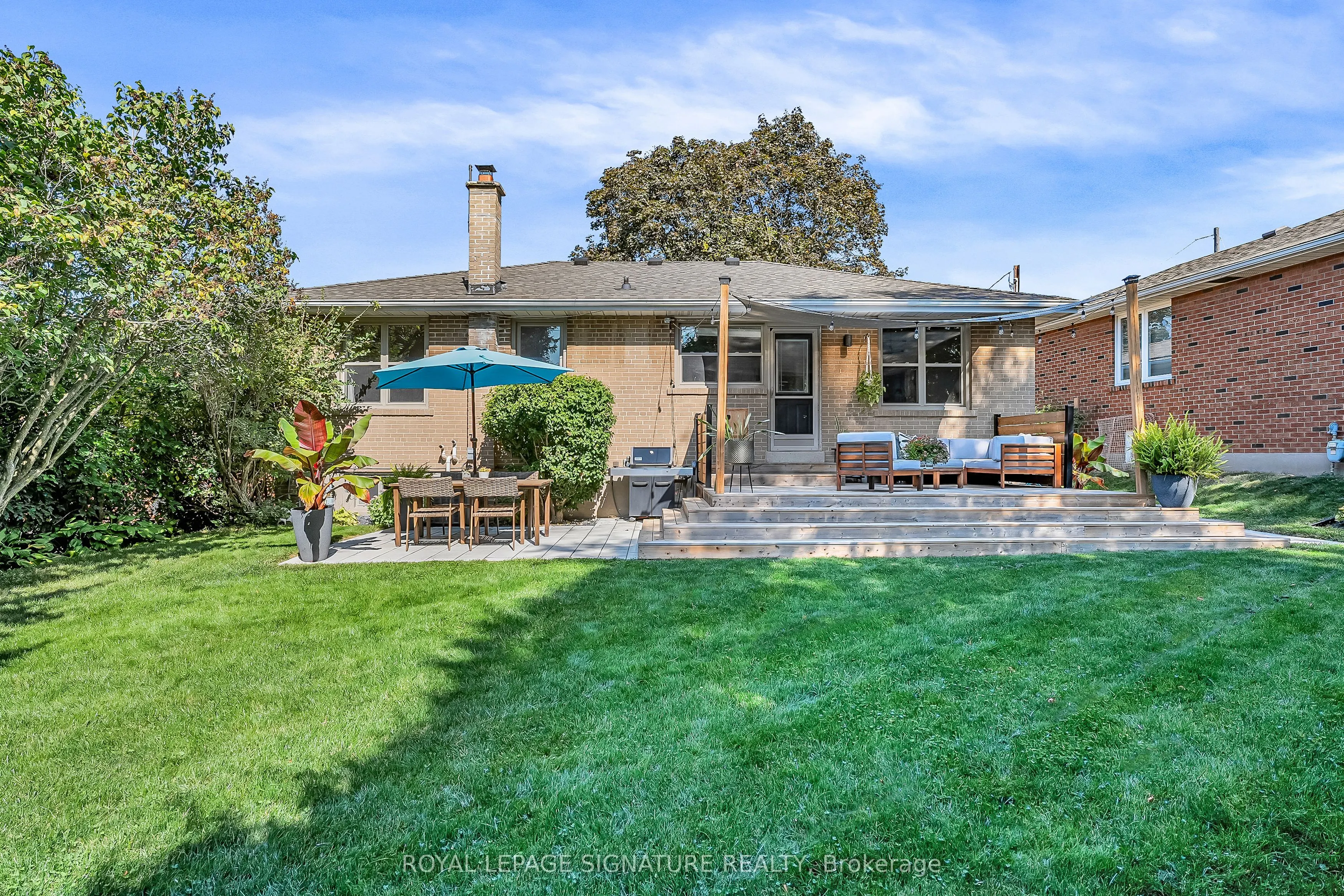 19 Caronport Crescent