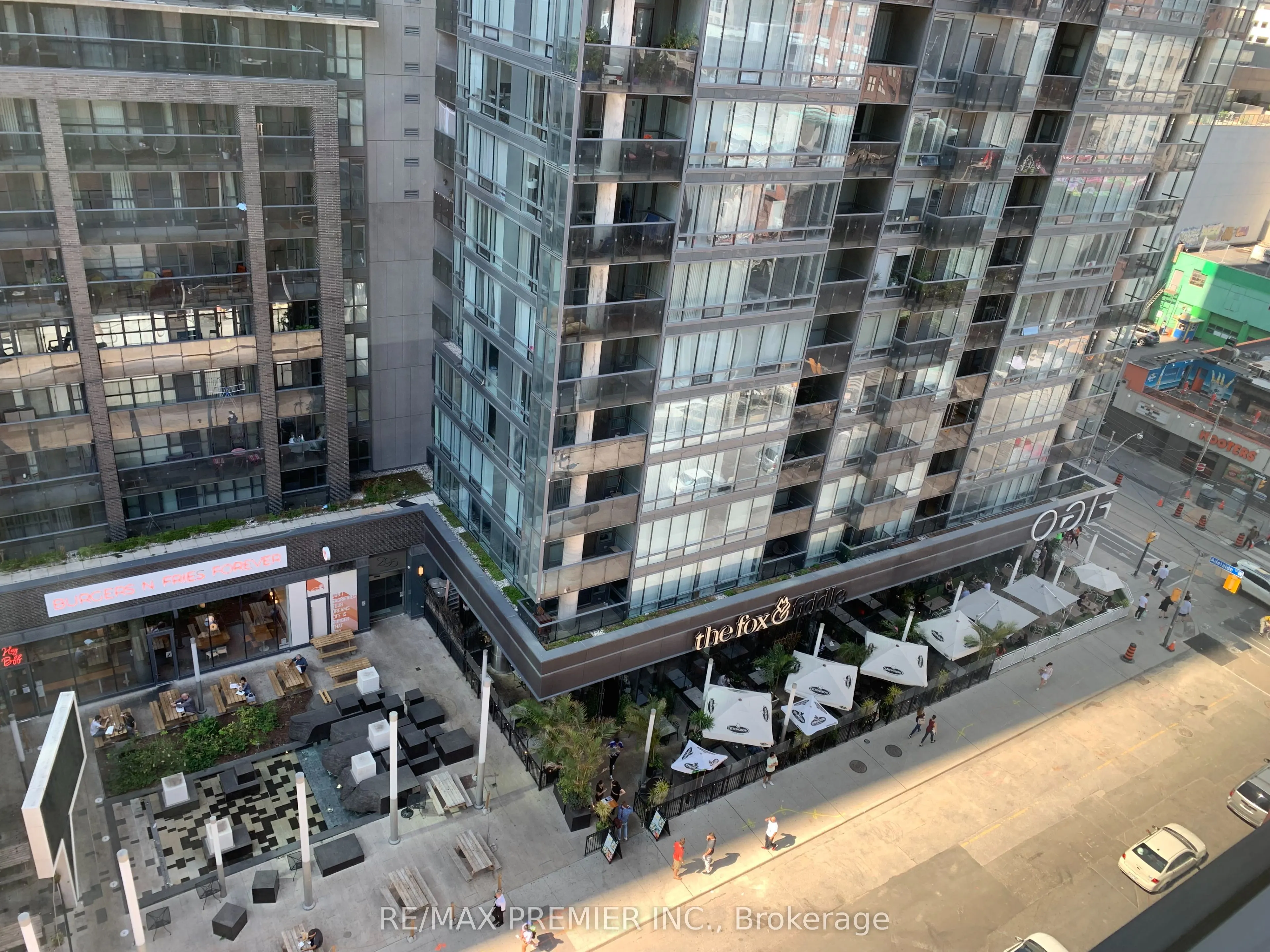 99 John Street, #903