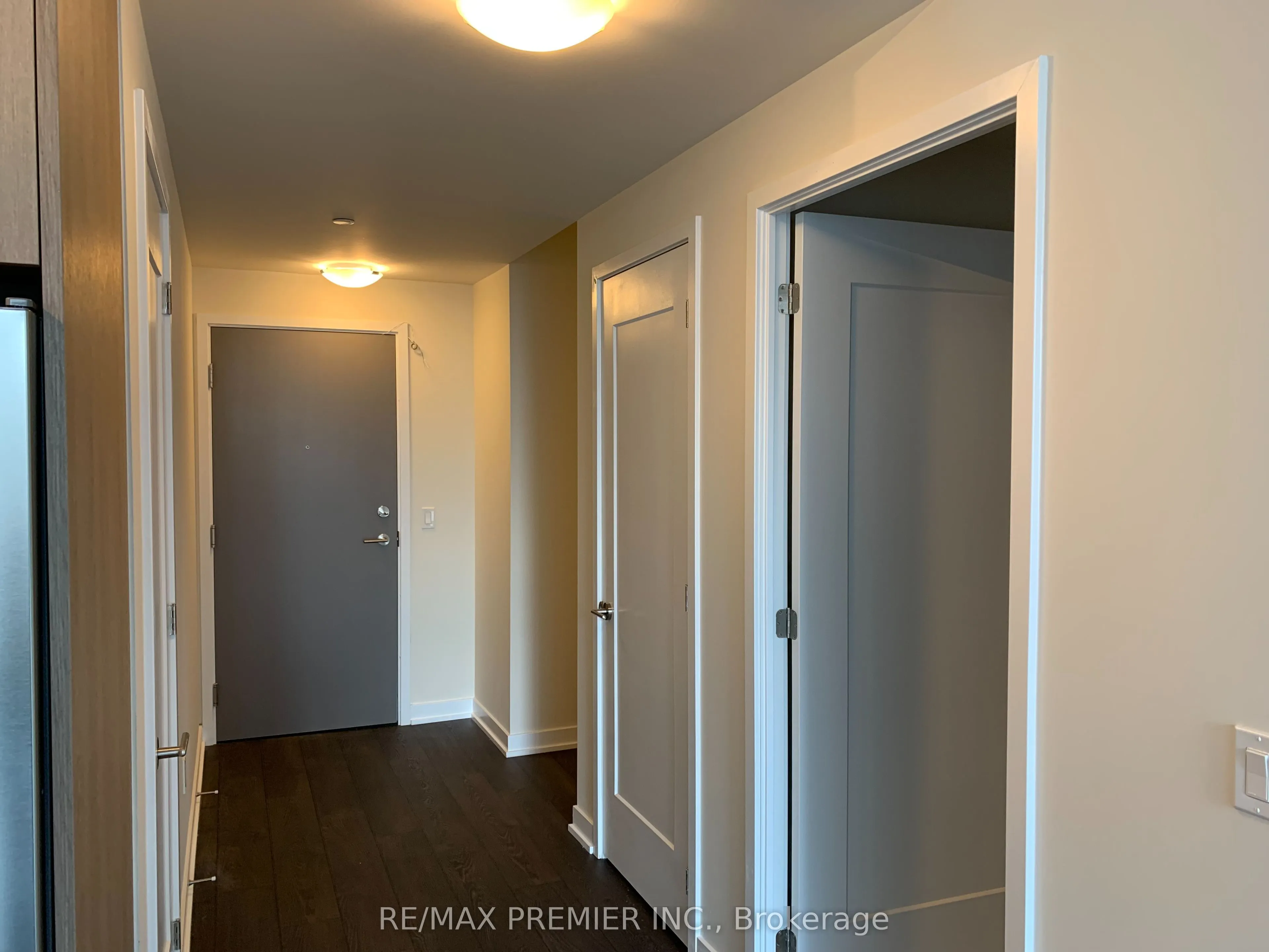 99 John Street, #903