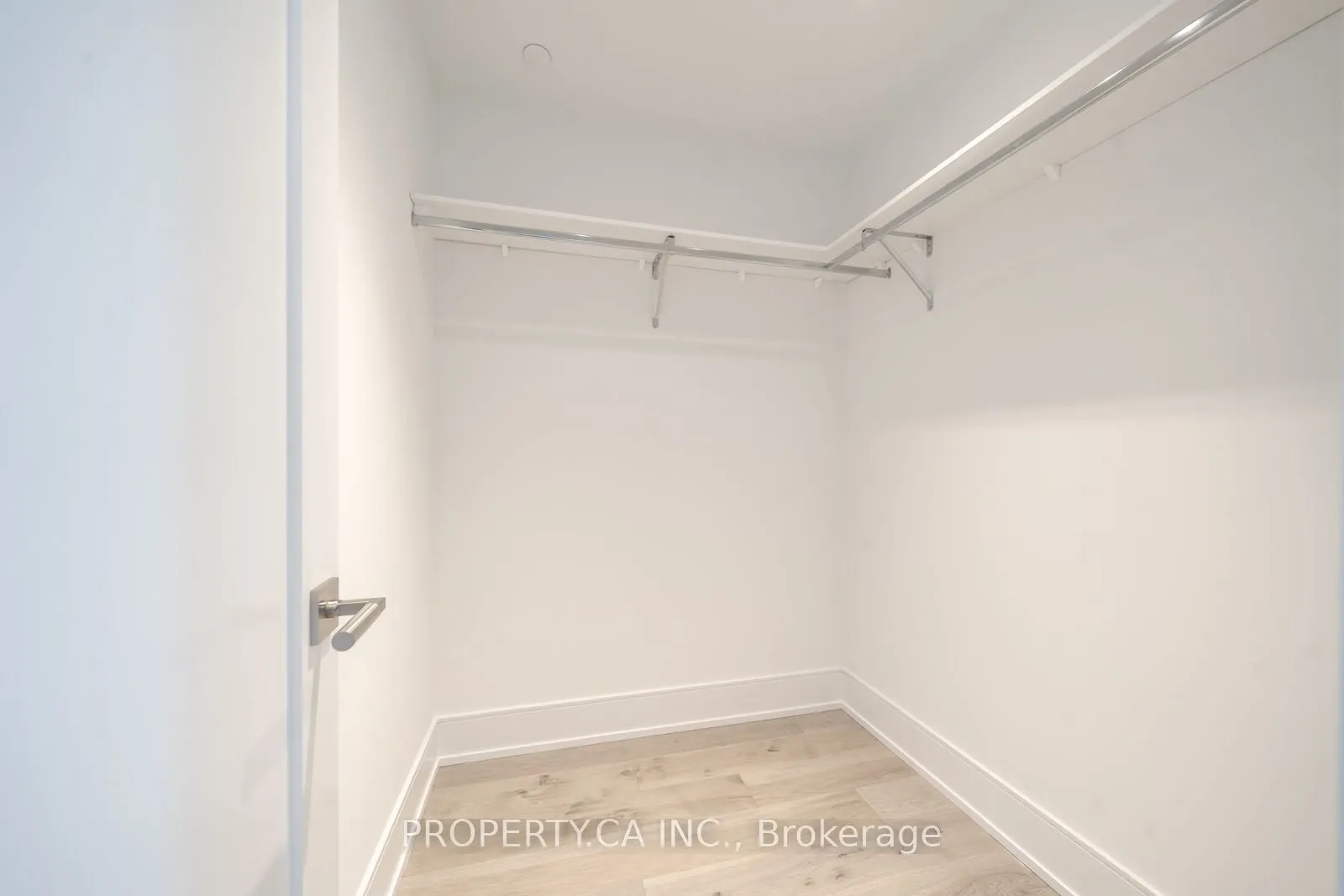 155 Merchants Wharf, #1331
