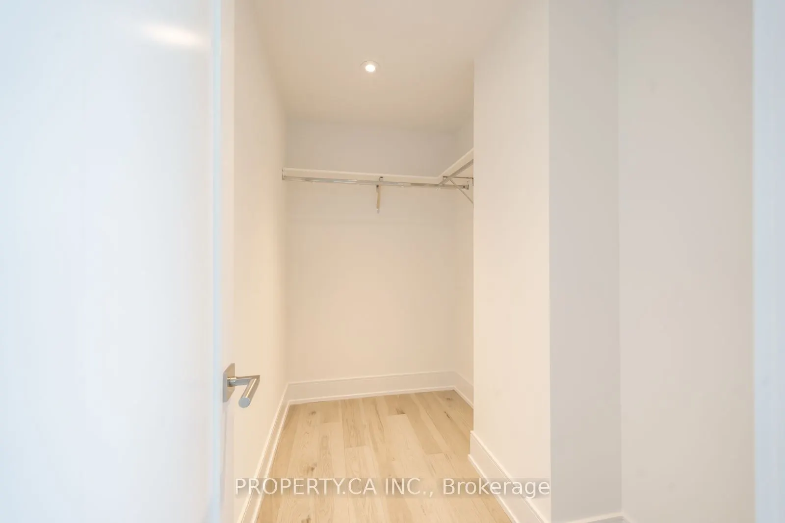 155 Merchants Wharf, #1331