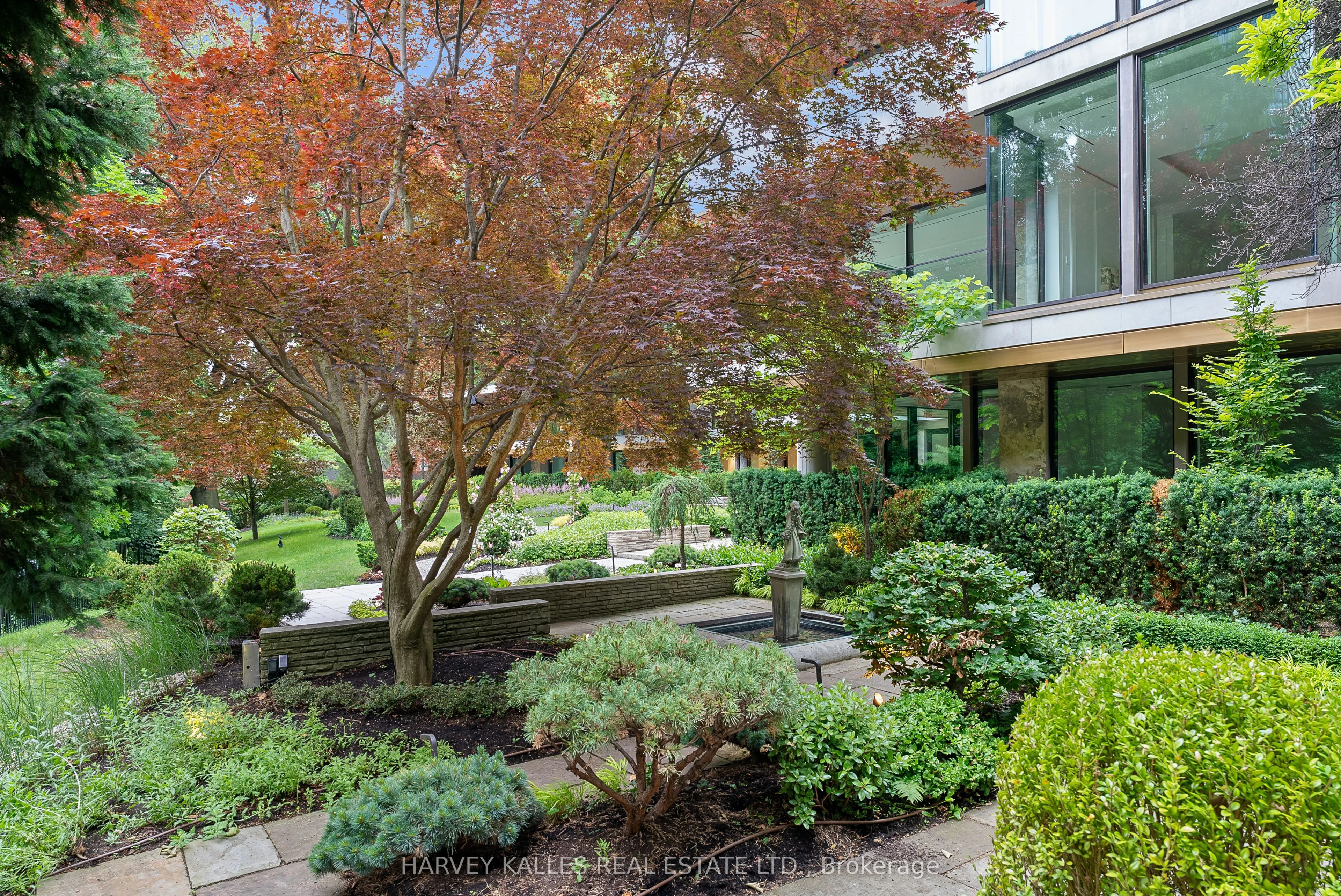 7 Dale Avenue, #304