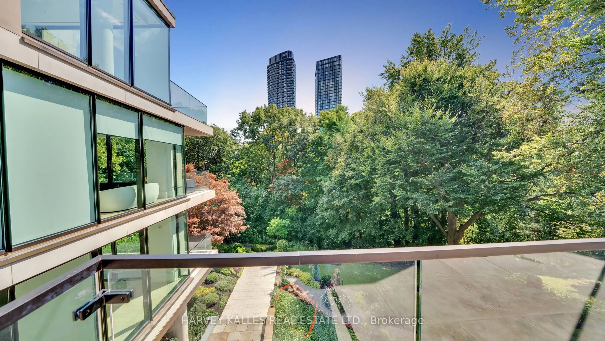 7 Dale Avenue, #304
