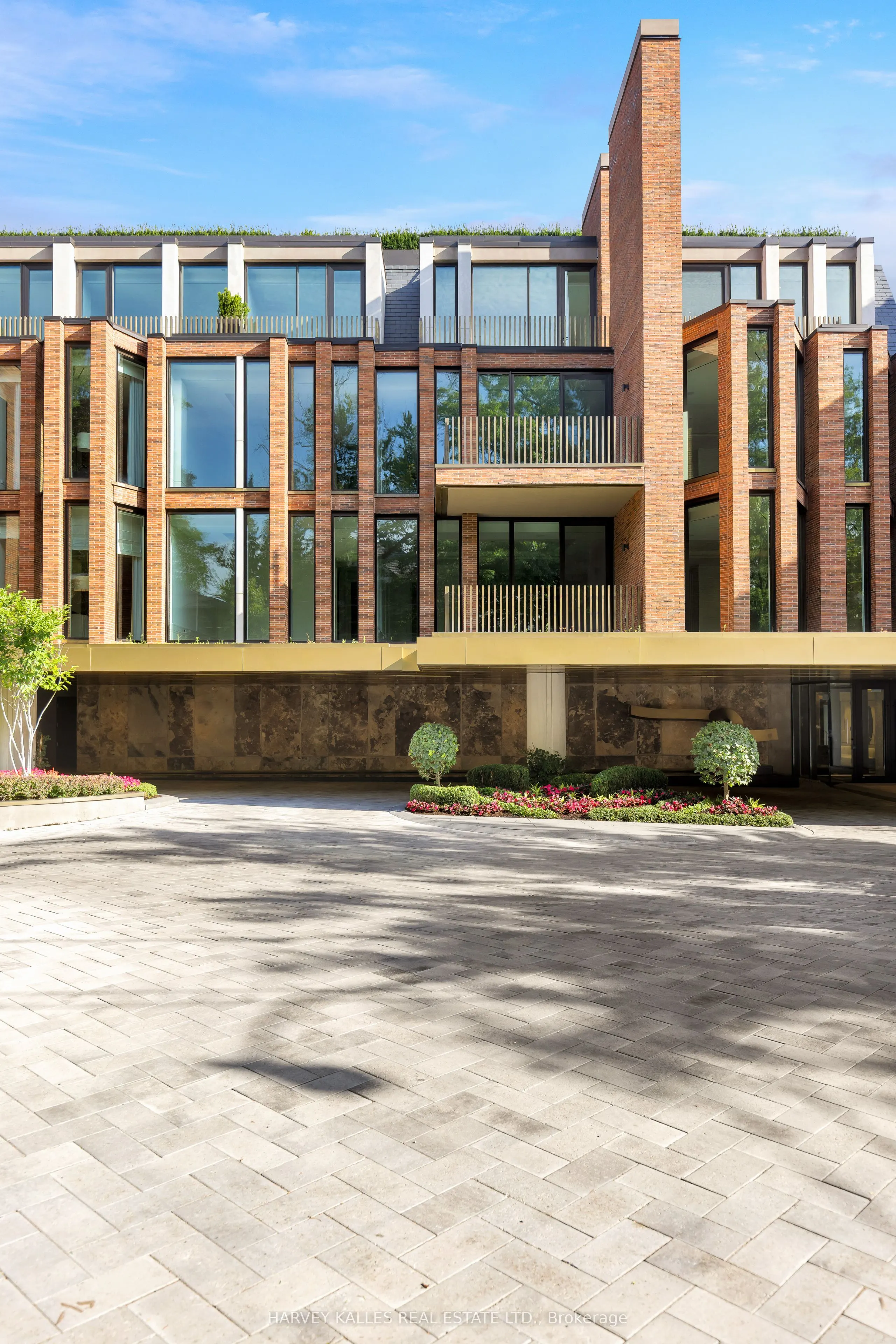 7 Dale Avenue, #304
