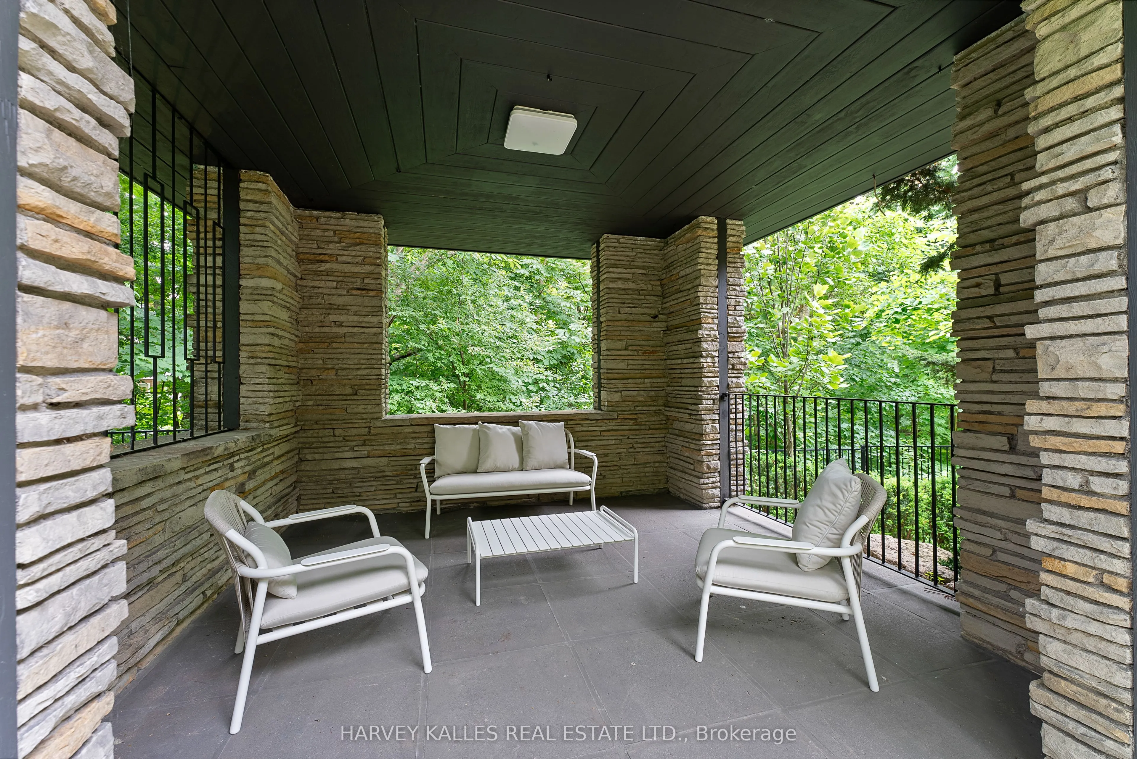 7 Dale Avenue, #304