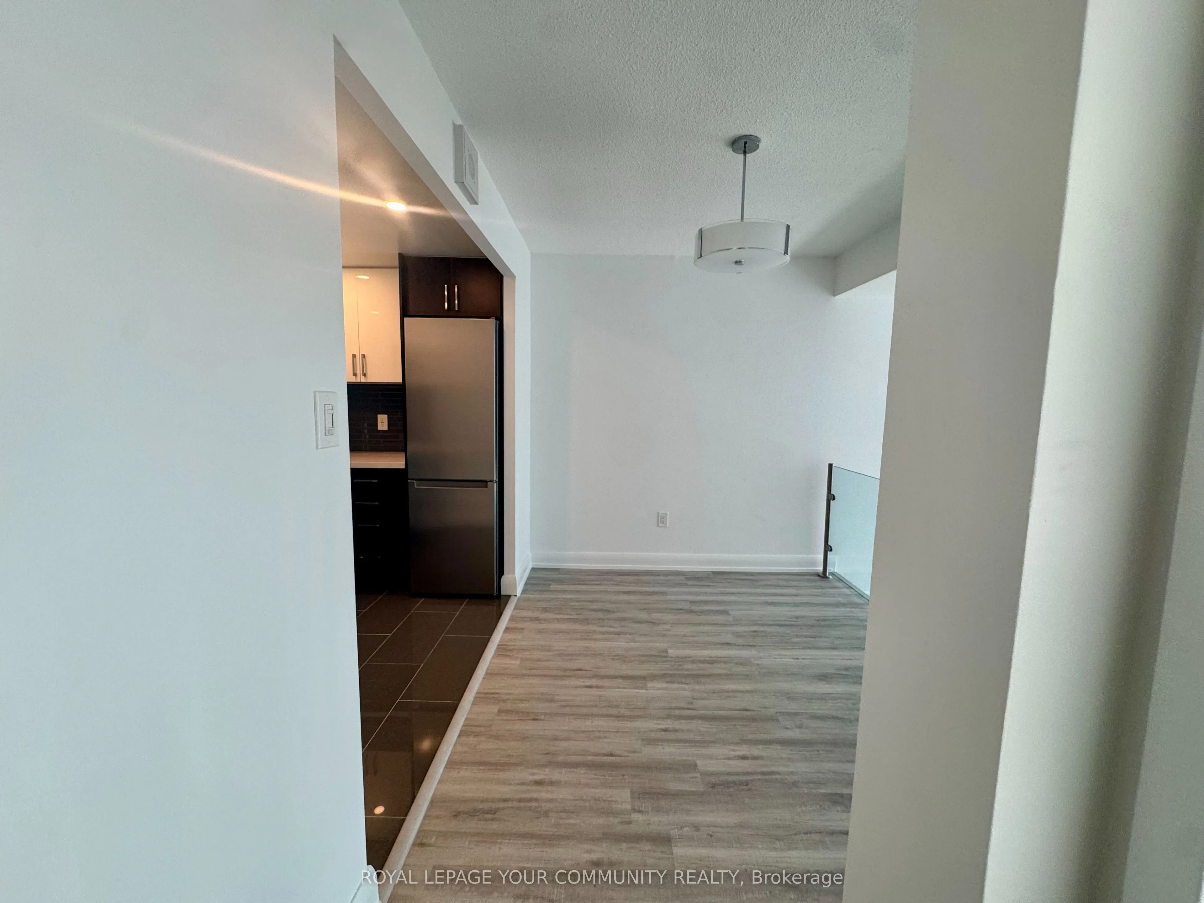 191 Sherbourne Street, #906