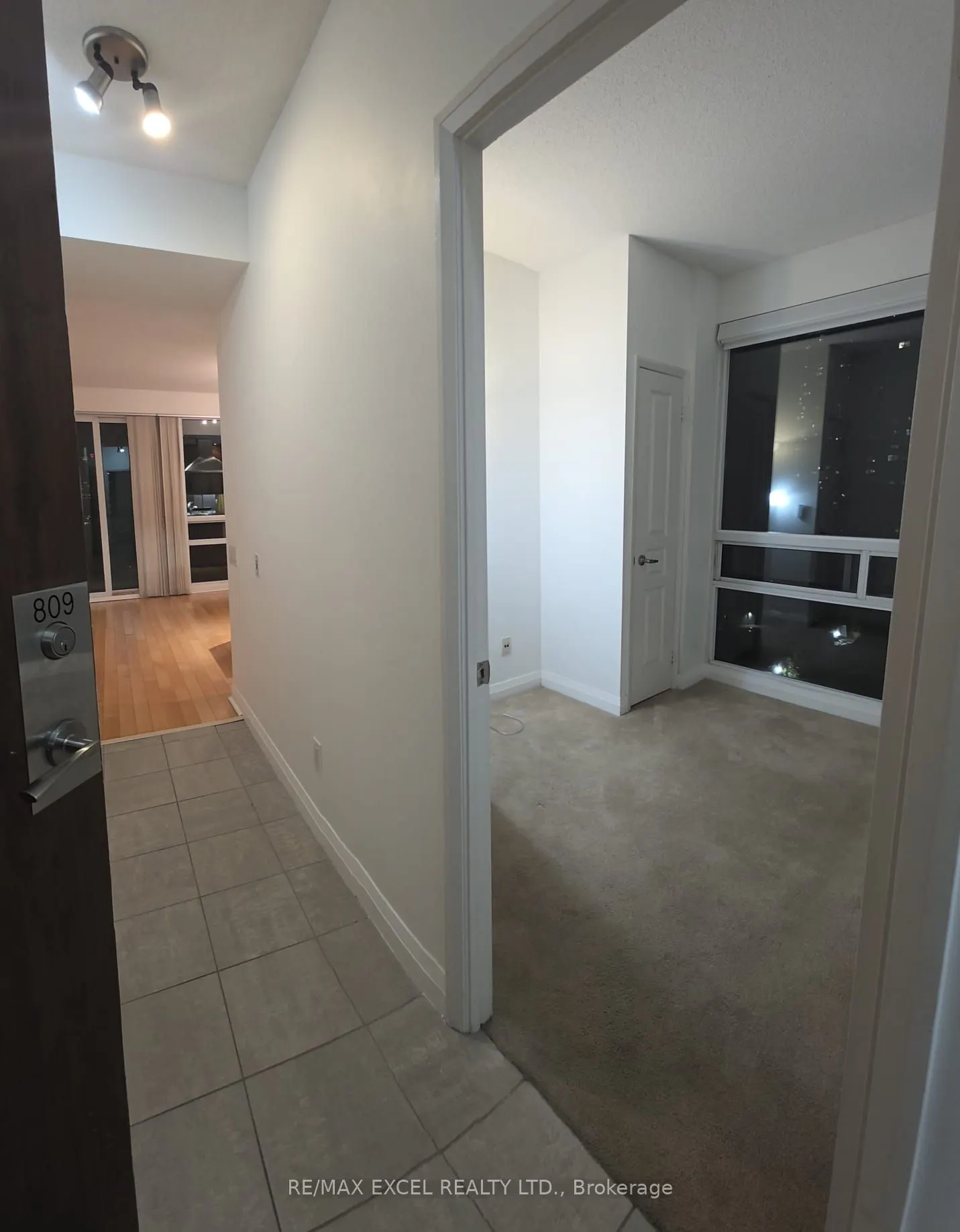 1121 Bay Street, #809