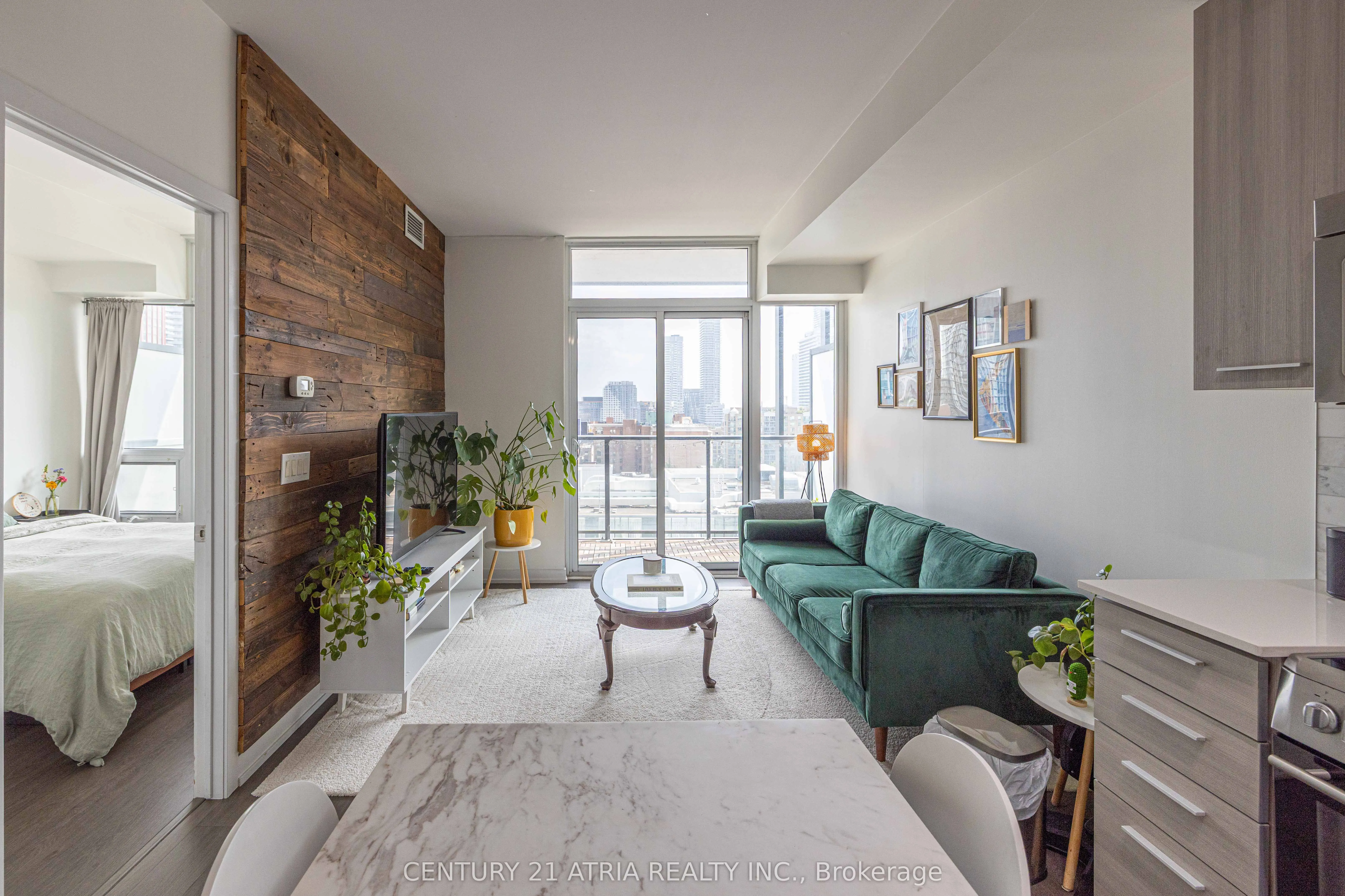 105 George Street, #1008