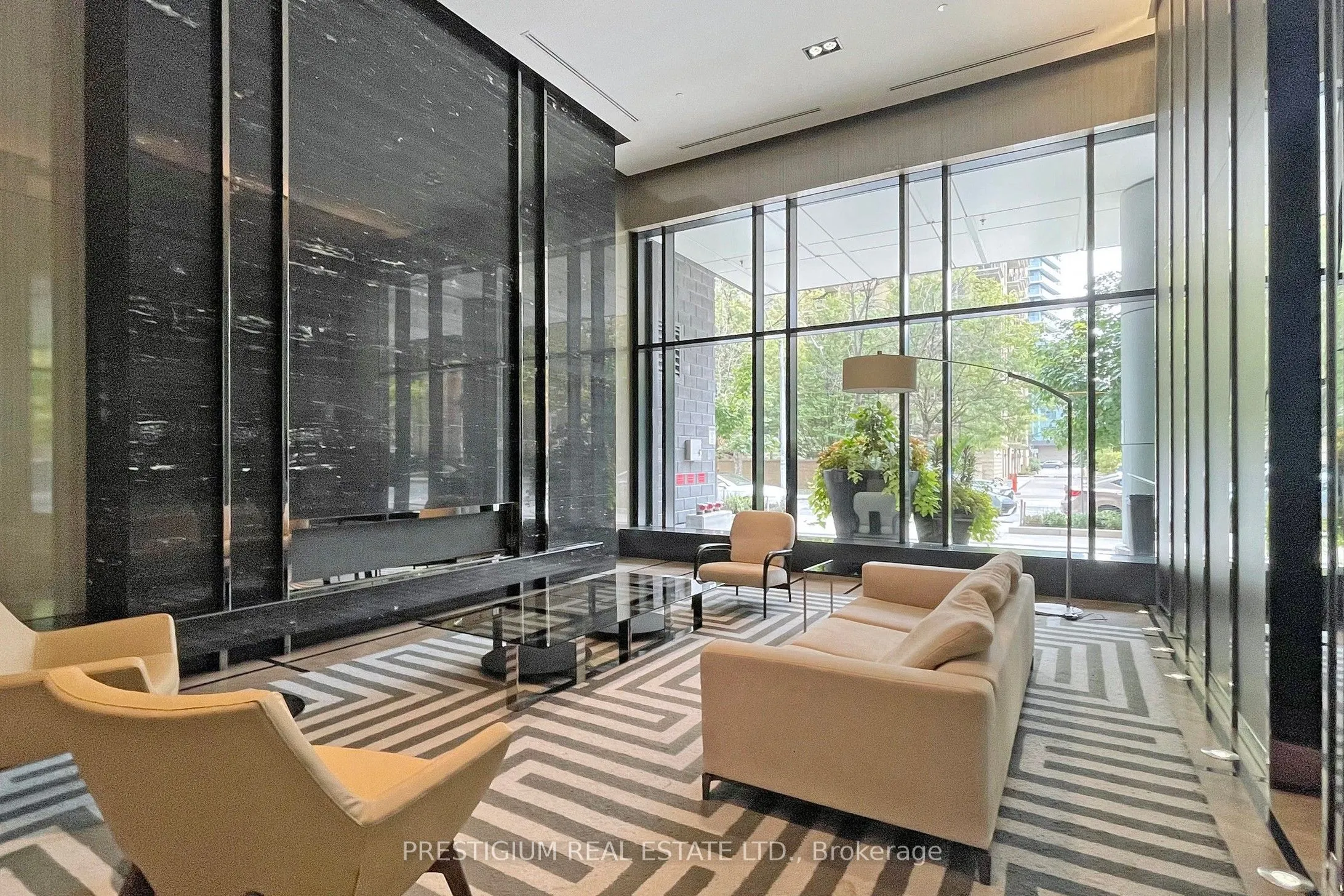98 Lillian Street, #314