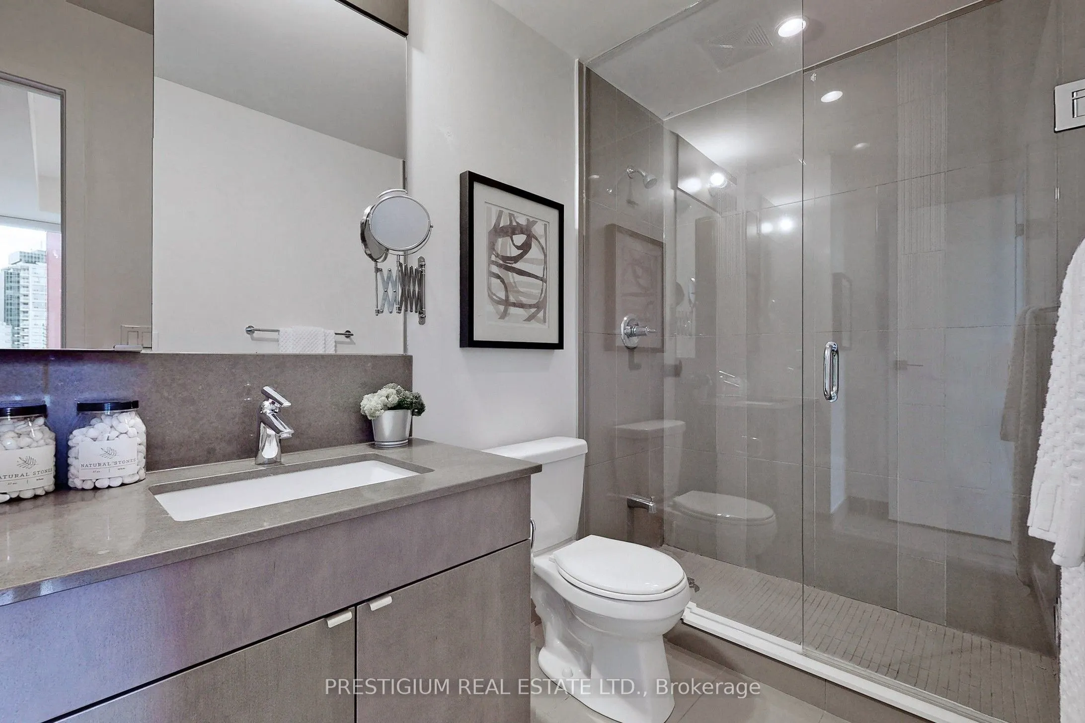 98 Lillian Street, #314