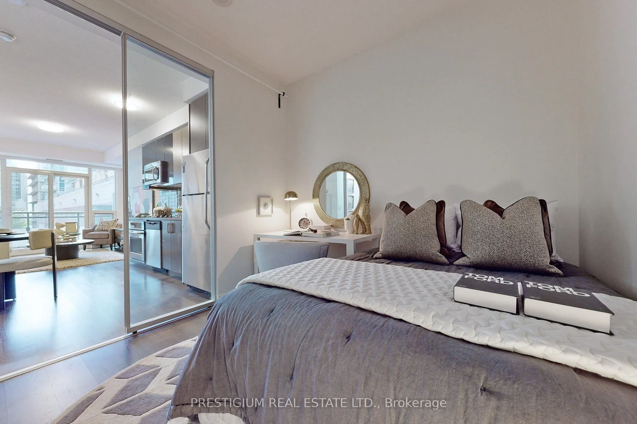 98 Lillian Street, #314