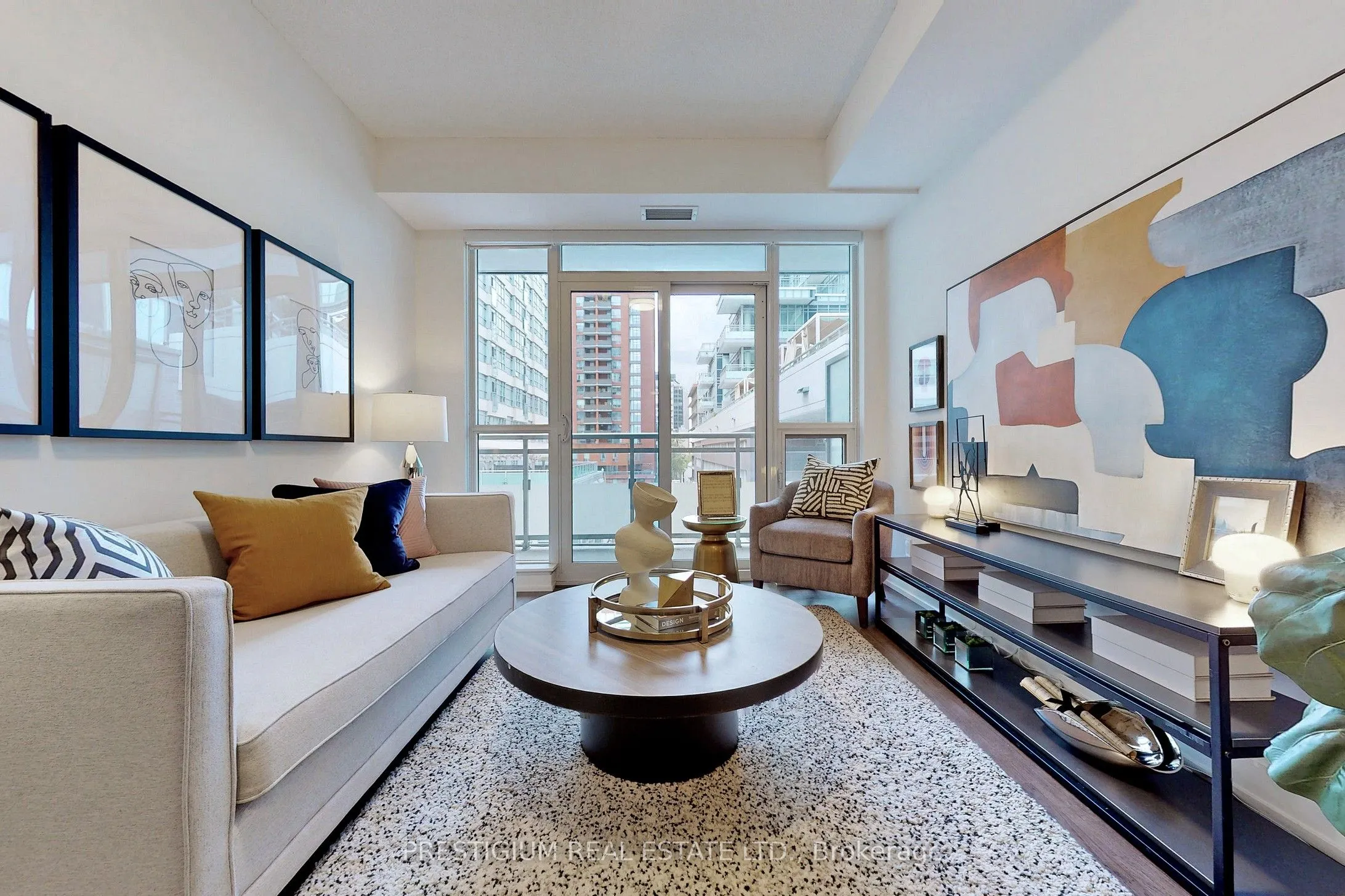 98 Lillian Street, #314