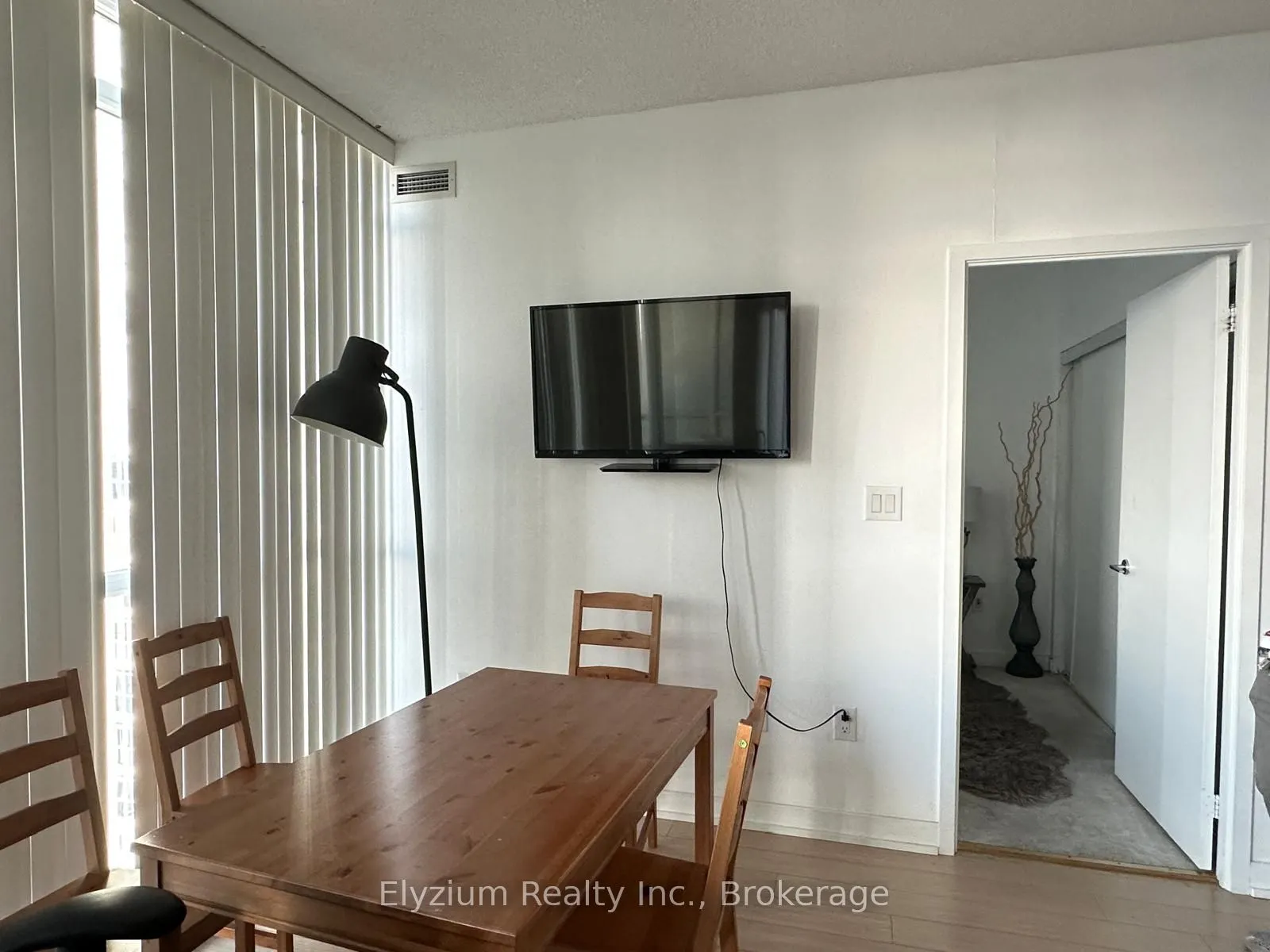 151 Dan Leckie Way, #2207
